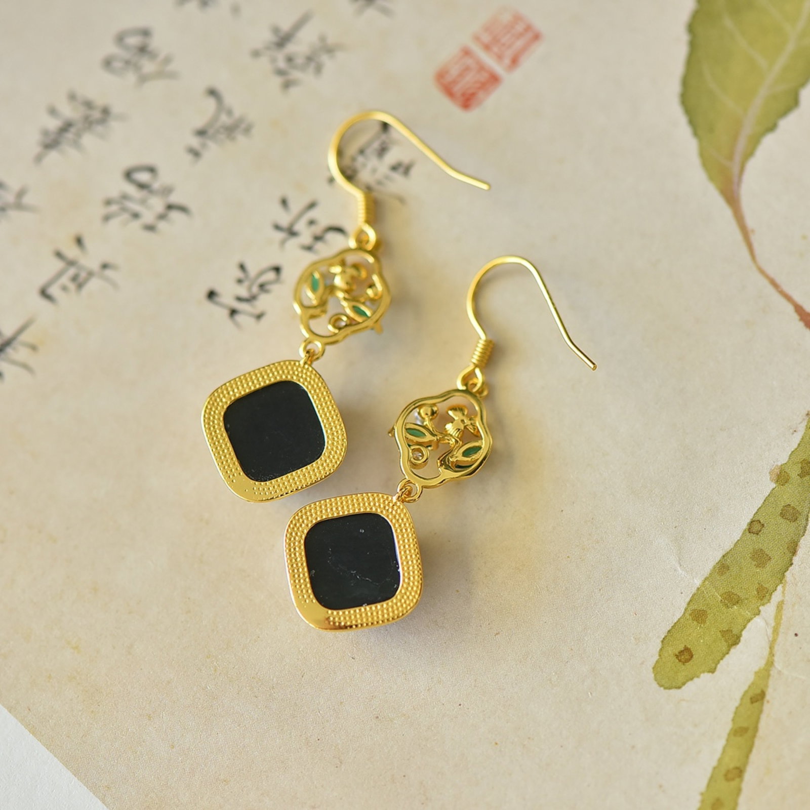 A Pair of Exquisite Sterling Silver-Gold Plated Inlaid Black Jade Earrings,Inlaid Diamond - 5