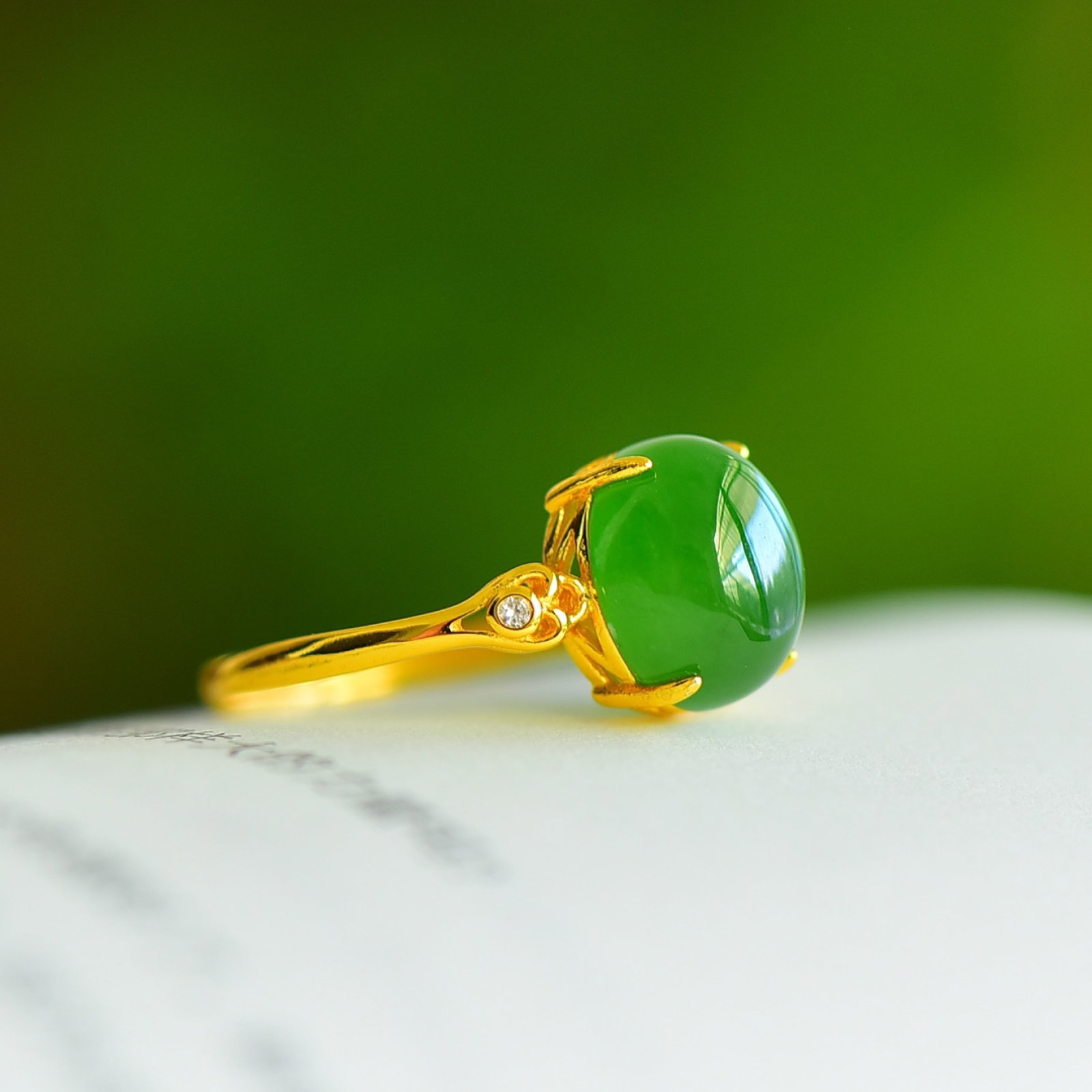 An Exquisite Sterling Silver-Gold Plated Inlaid Jasper Ring - 2
