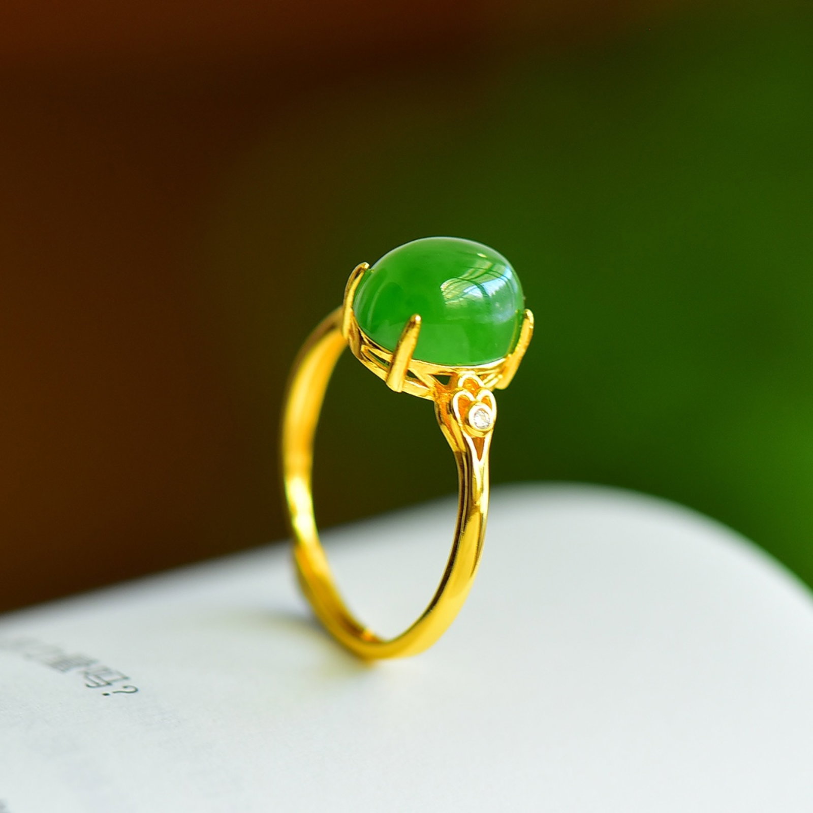An Exquisite Sterling Silver-Gold Plated Inlaid Jasper Ring - 4