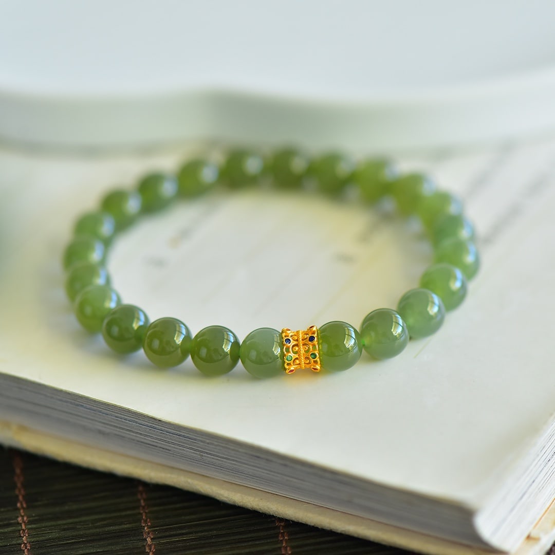 An Exquisite Jasper Bracelets (1 of 4)