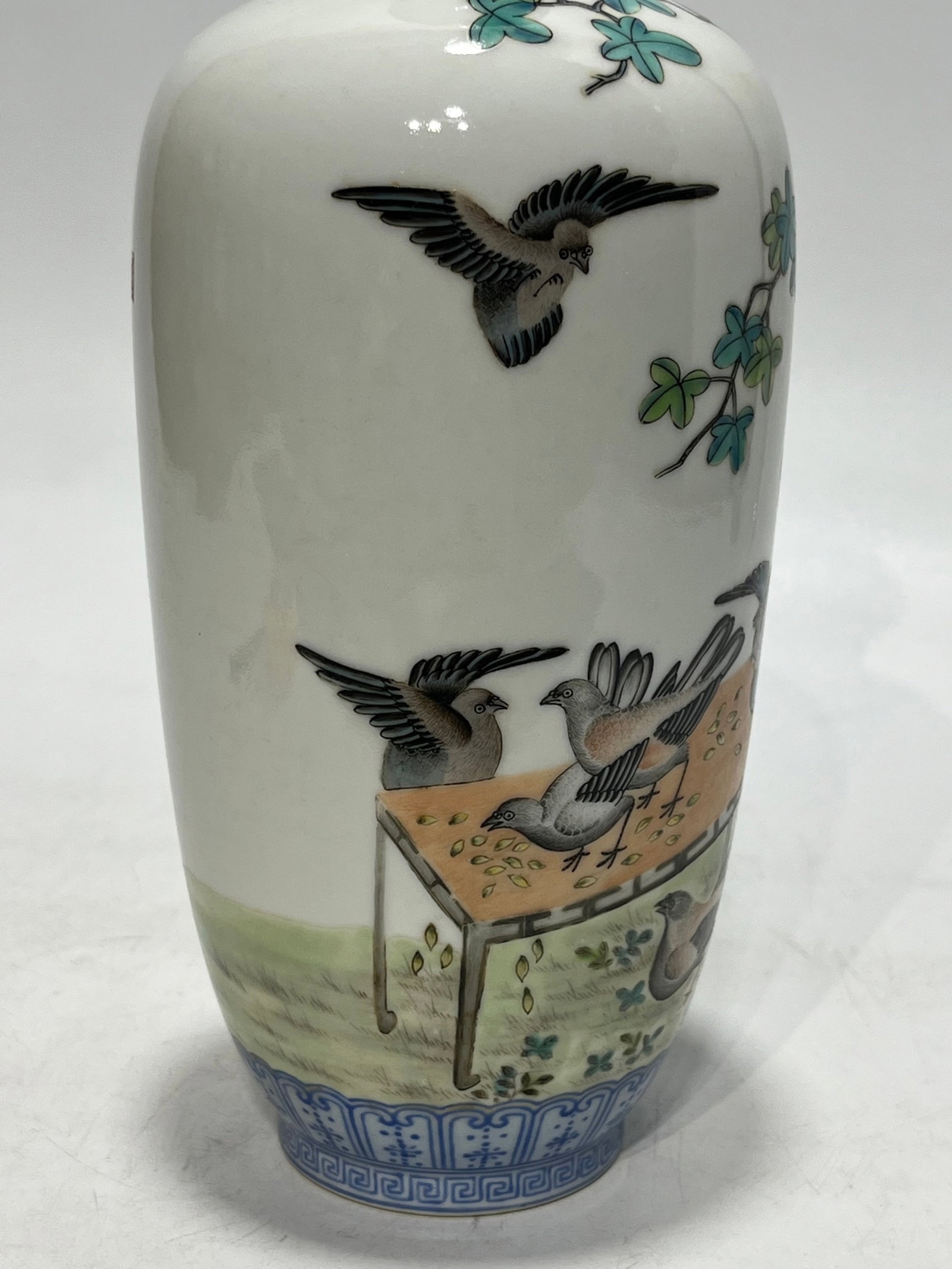 An Exquisite Famille-Rose Flower and Bird Pattern Vase,With Poem - 4