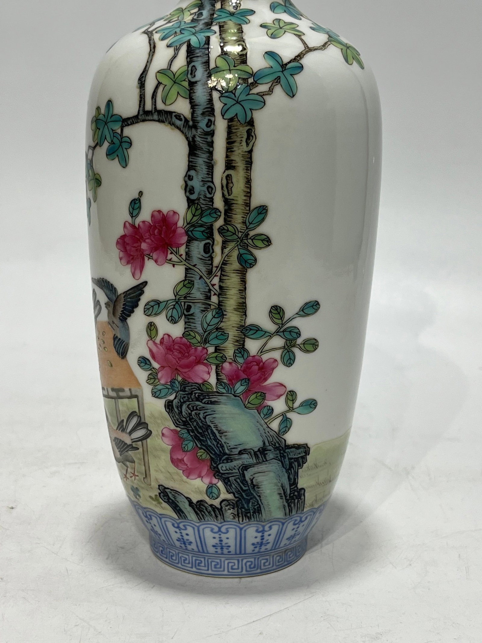 An Exquisite Famille-Rose Flower and Bird Pattern Vase,With Poem - 8