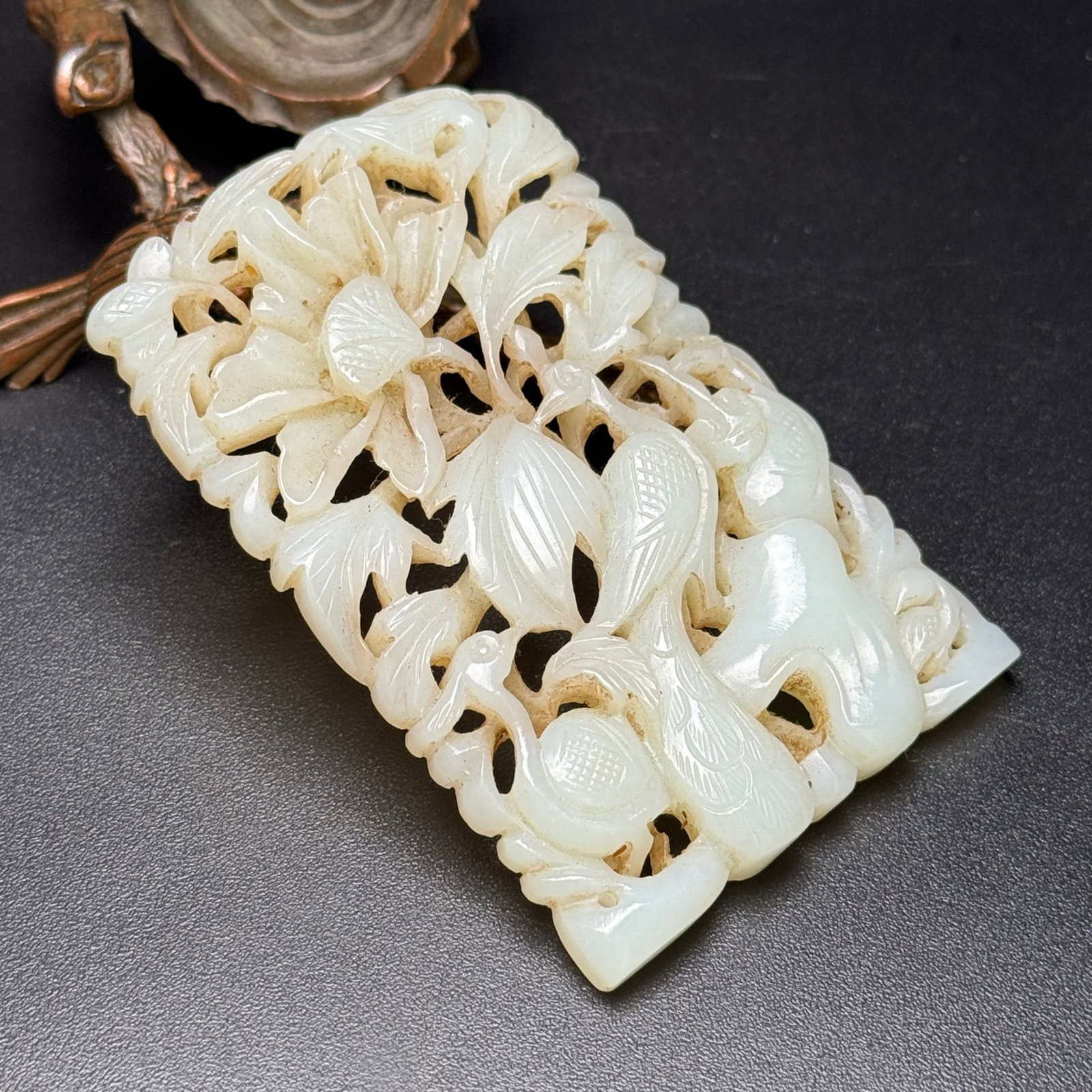 An Exquisite White Jade Crane Pattern Pendant - 3