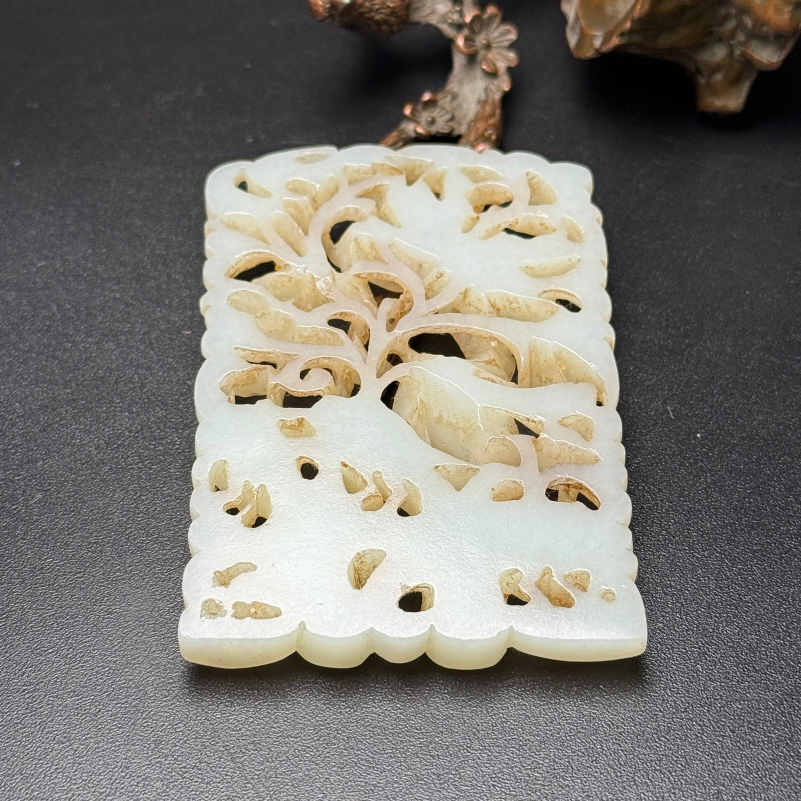 An Exquisite White Jade Crane Pattern Pendant - 6