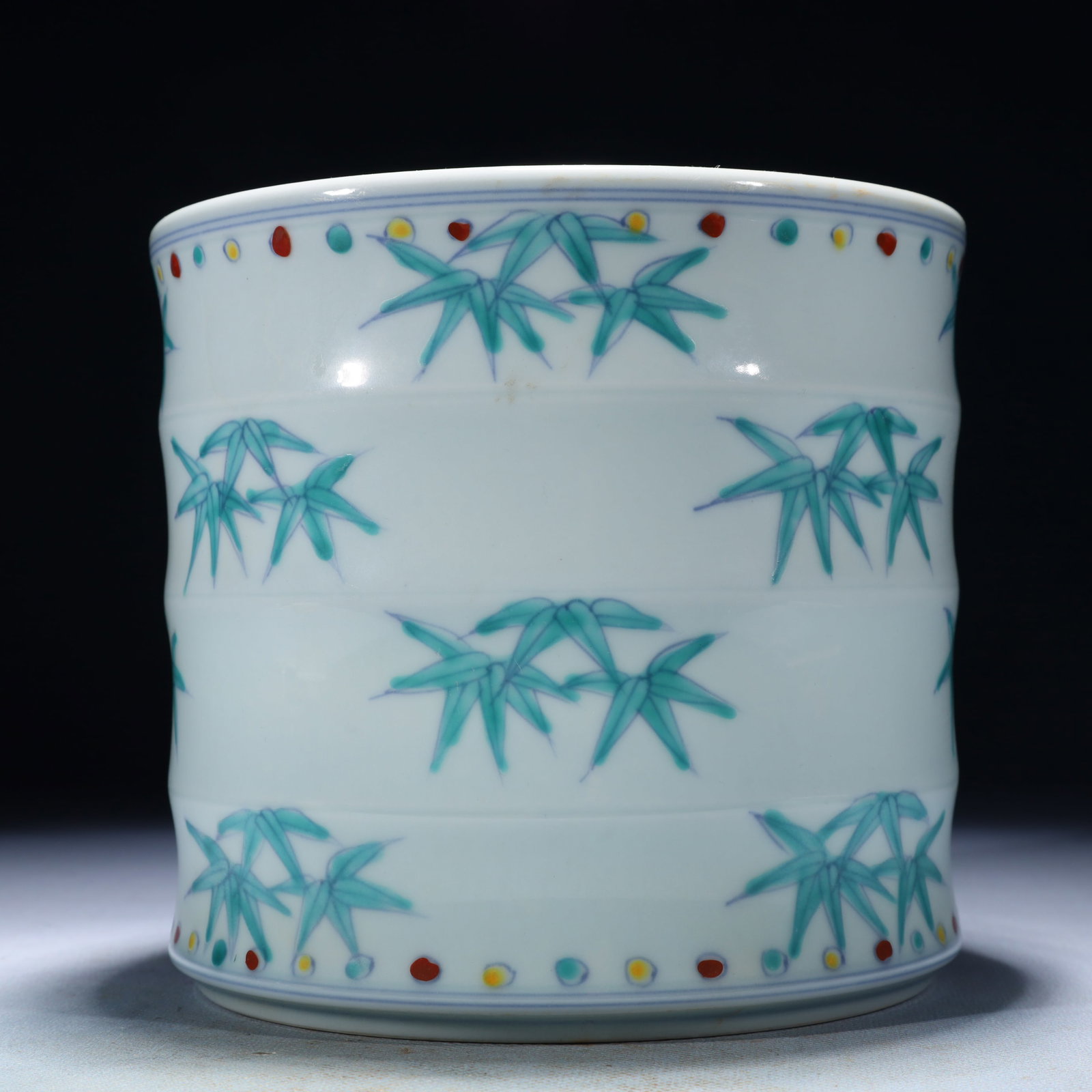 An Exquisite Doucai Bamboo Pattern Vat - 4