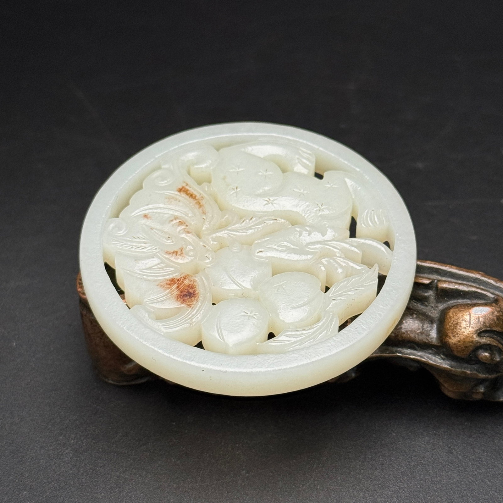 An Exquisite White Jade Beast Pattern Pendant - 5