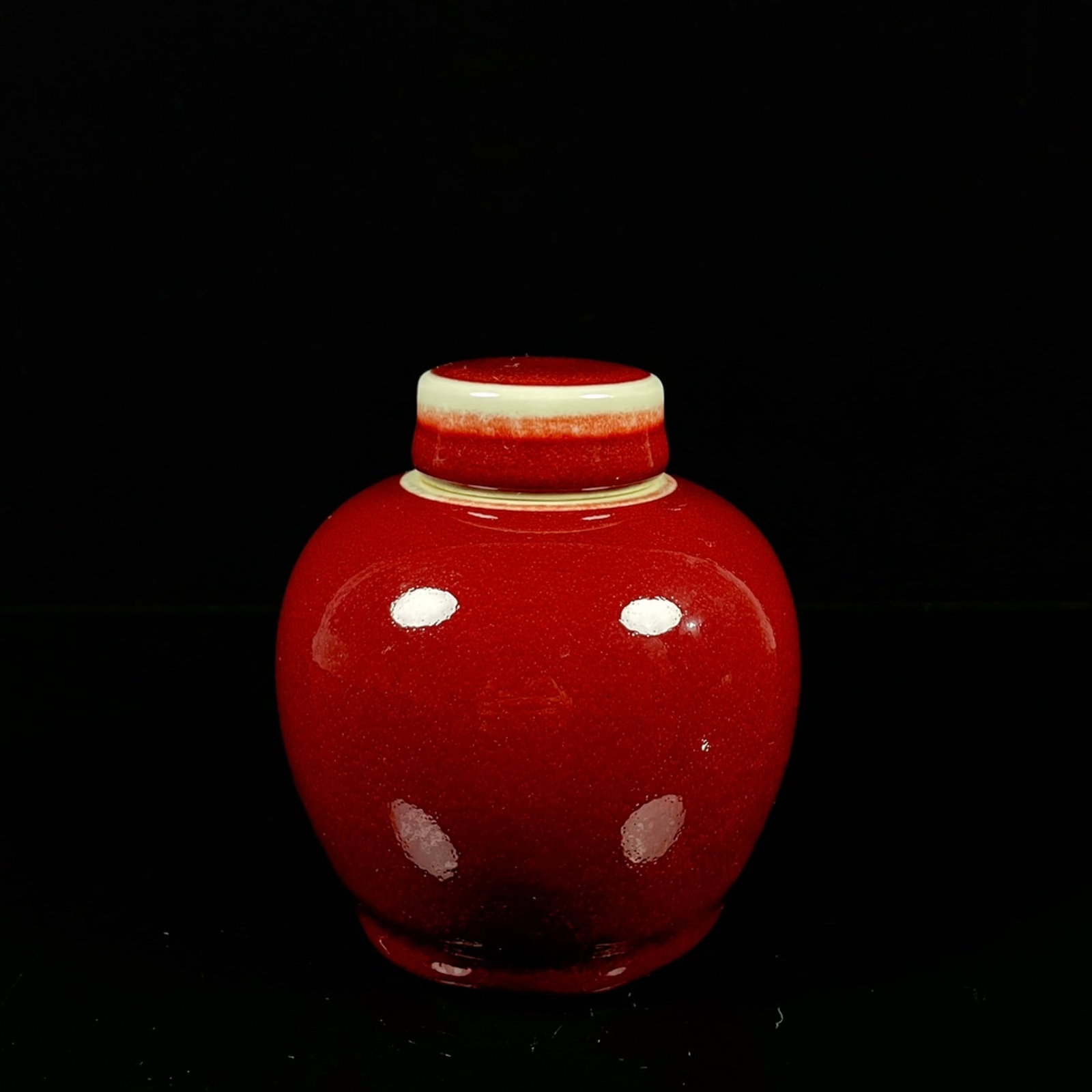 An Exquisite Ji Red Glazed Tea Caddy: An Exquisite Ji Red Glazed Tea Caddy,Qing Dynasty,China,Kangxi Six-character Mark,Size:3.7inx3.5in