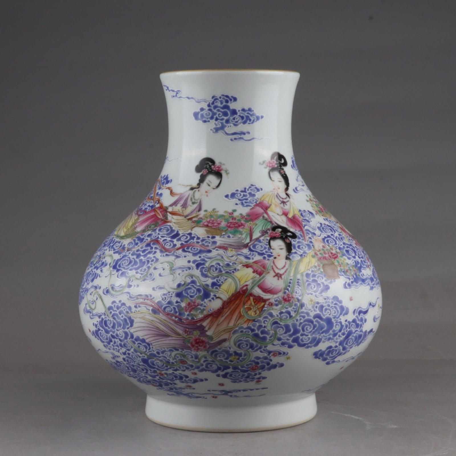 An Exquisite Enamel Character and Story Pattern Vase (1 of 9)