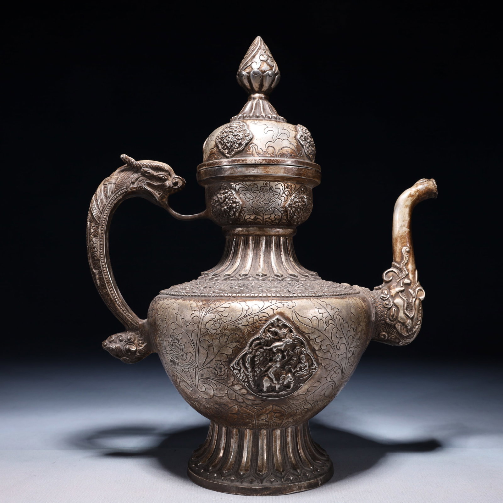 An Exquisite Silver-plated Bronze Figure Pattern Ewer - 9