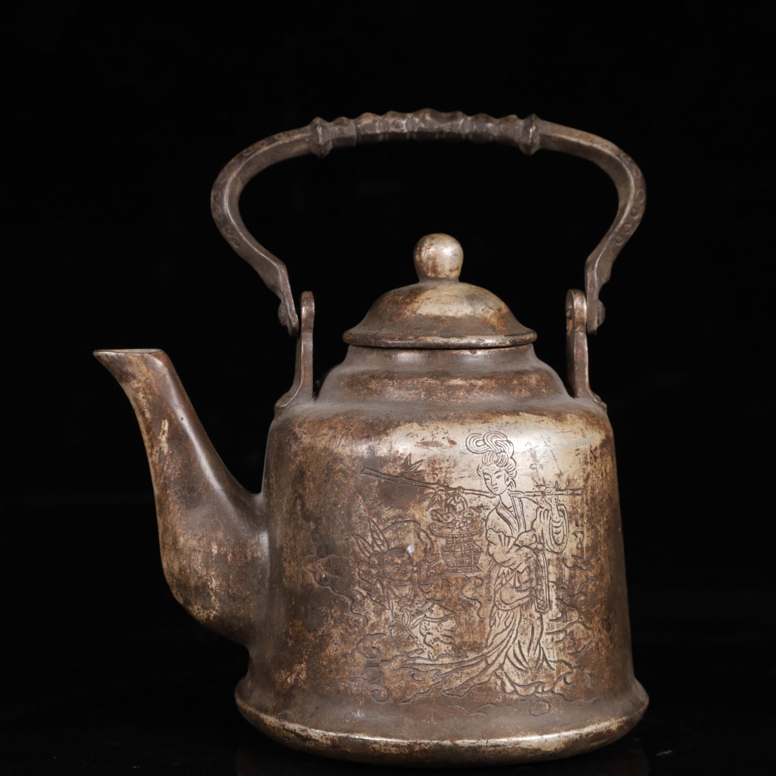 An Exquisite Silver-Plated Bronze Figure Pattern Ewer: An Exquisite Silver-Plated Bronze Figure Pattern Ewer,Qing Dynasty,China,Kangxi Four-Character Mark,Size:4.7inx3.9inx5.9in,Weight:550g