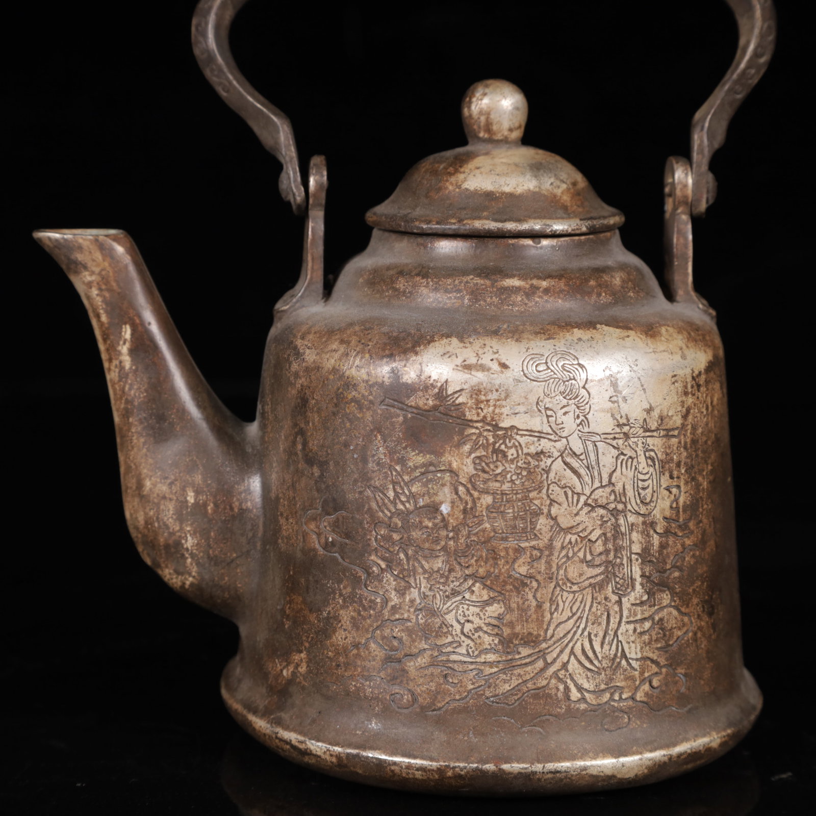 An Exquisite Silver-Plated Bronze Figure Pattern Ewer - 3