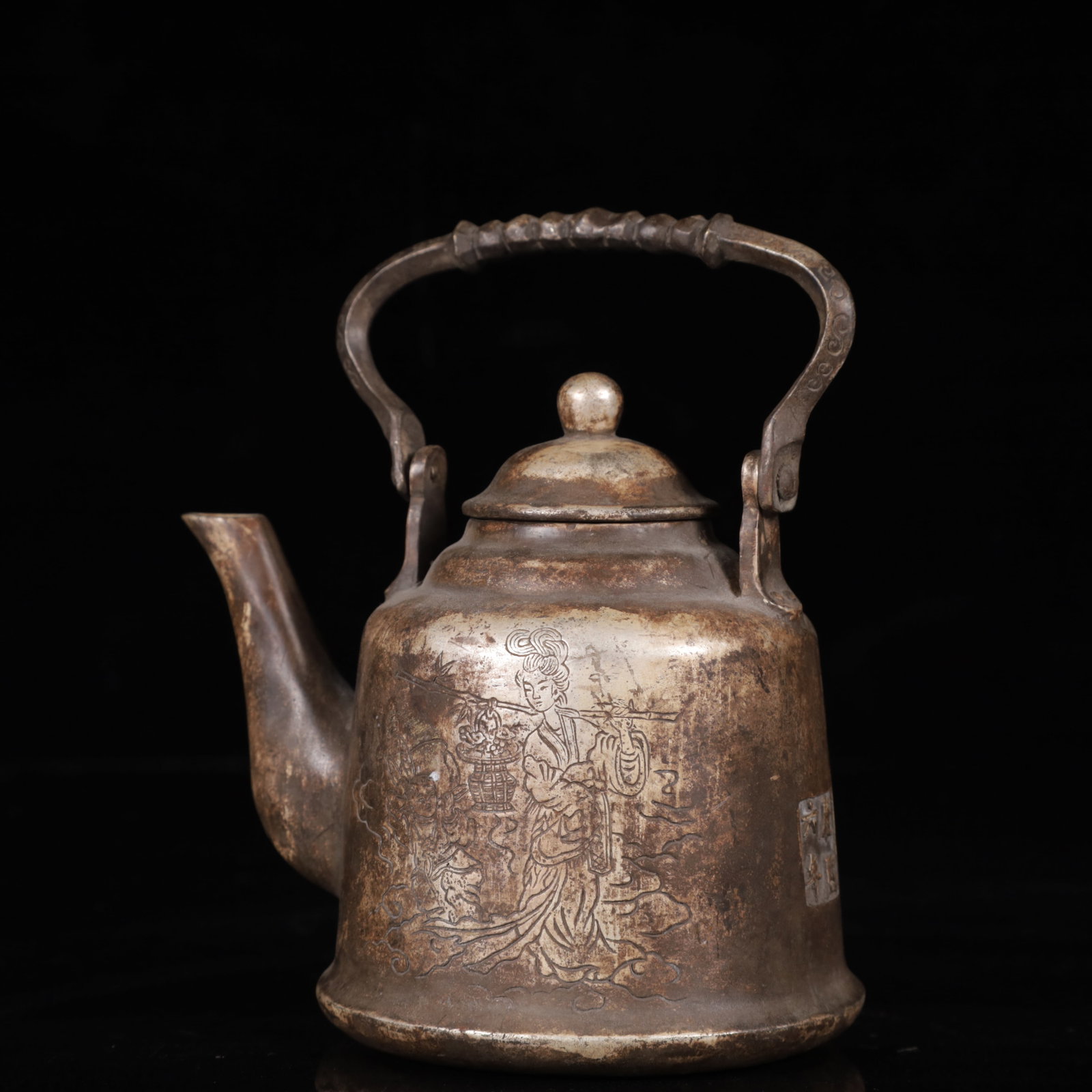 An Exquisite Silver-Plated Bronze Figure Pattern Ewer - 4
