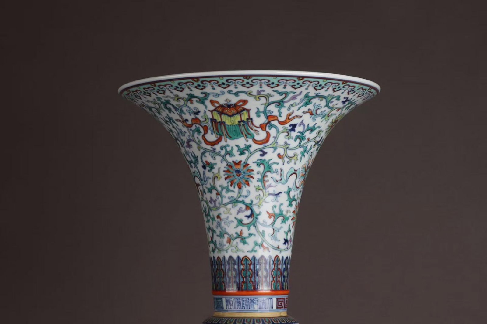 A Huge Doucai Lotus Pattern Vase - 2