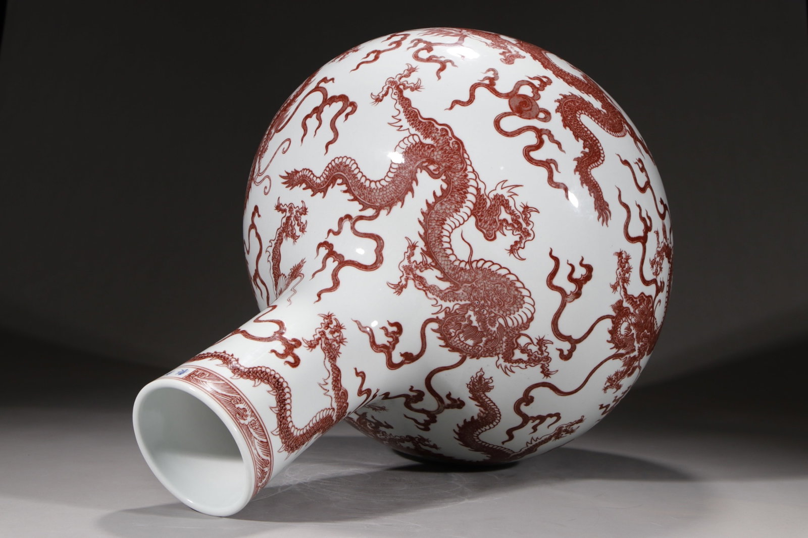 A Huge Underglaze-Red Dragon Pattern Vase - 7