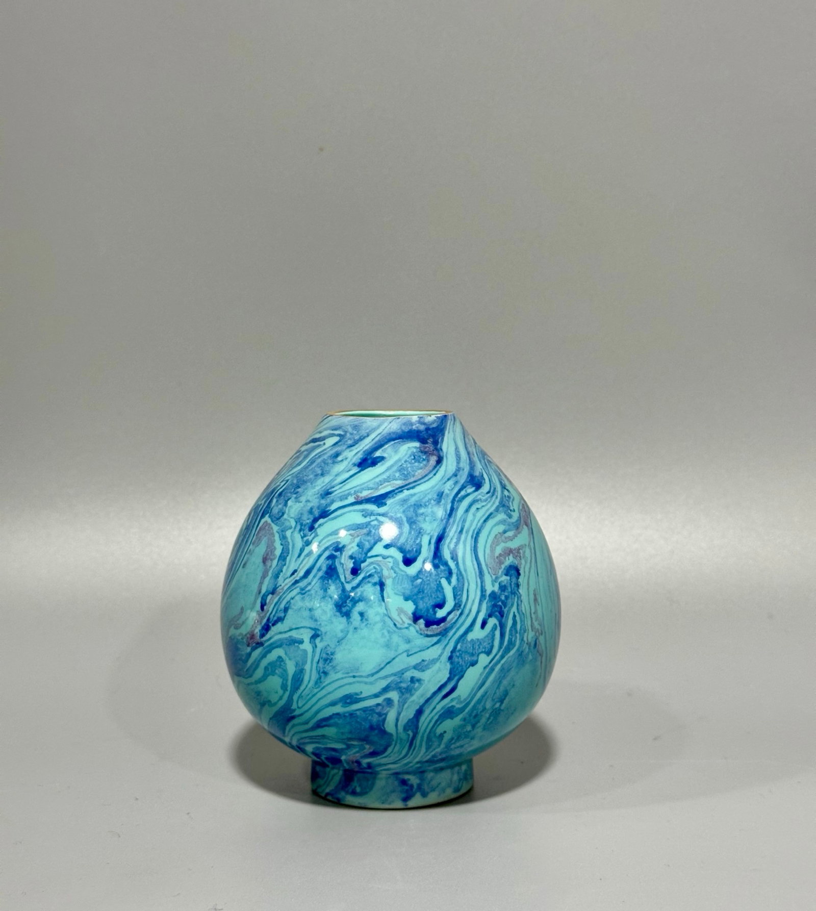 An Exquisite Blue Glazed Jar - 4