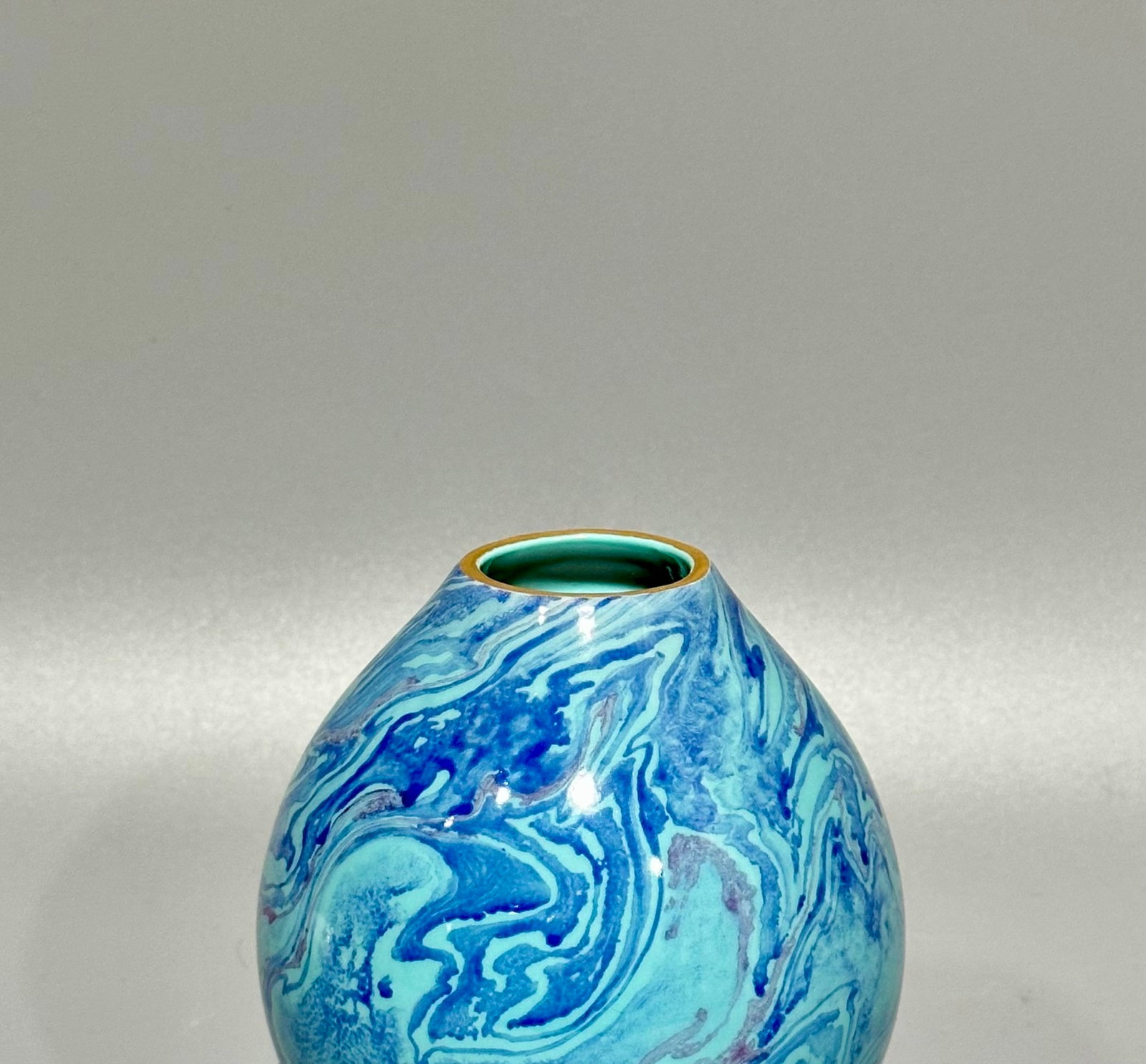 An Exquisite Blue Glazed Jar - 8