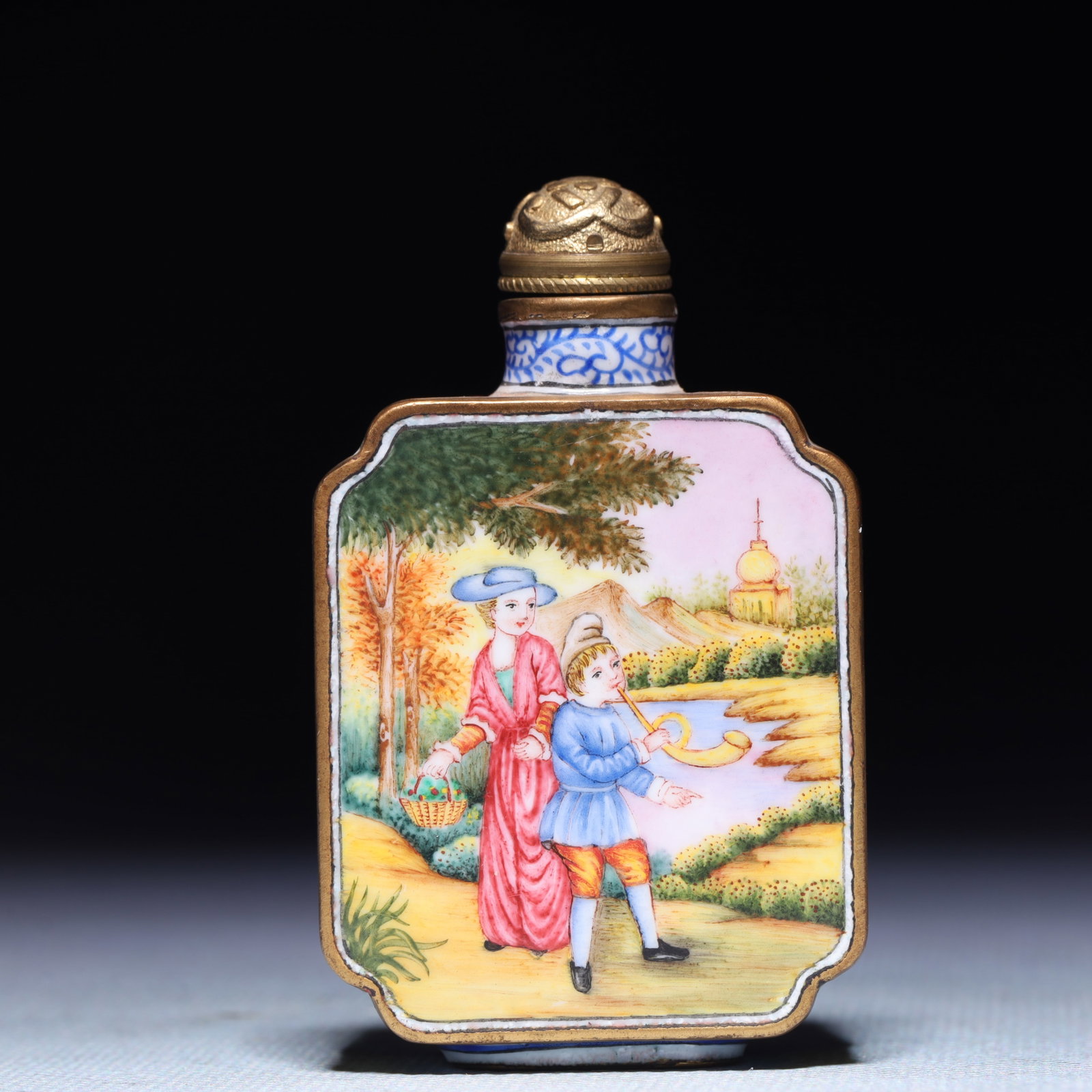 An Exquisite Painted Enamel Figure Pattern Snuff Bottle - 5