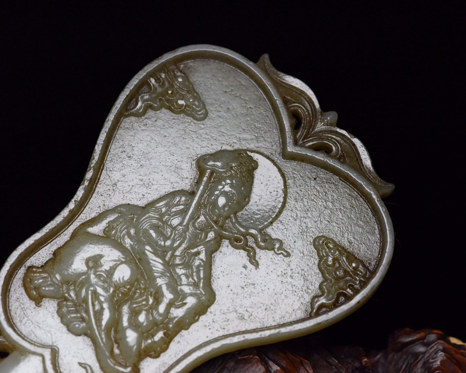 An Exquisite White Jade Figure Pattern Fan - 5