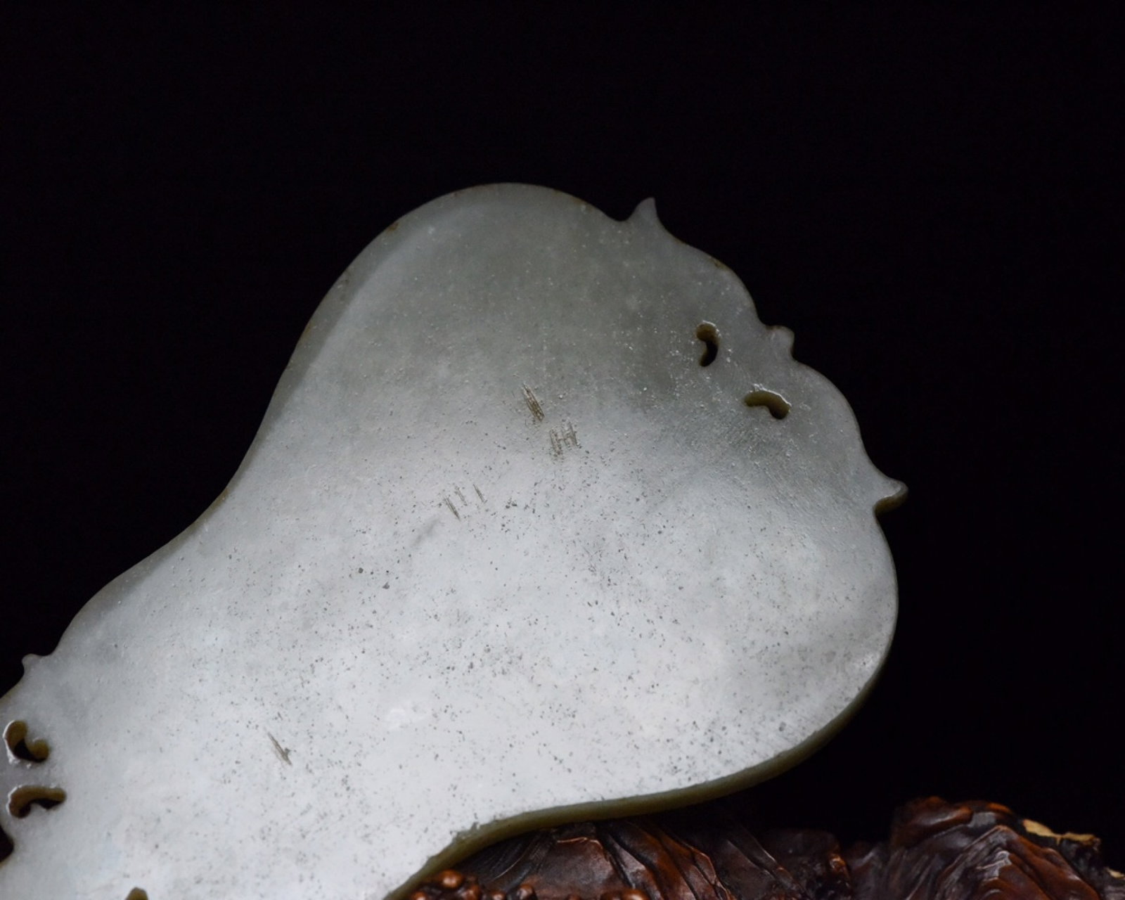 An Exquisite White Jade Figure Pattern Fan - 8