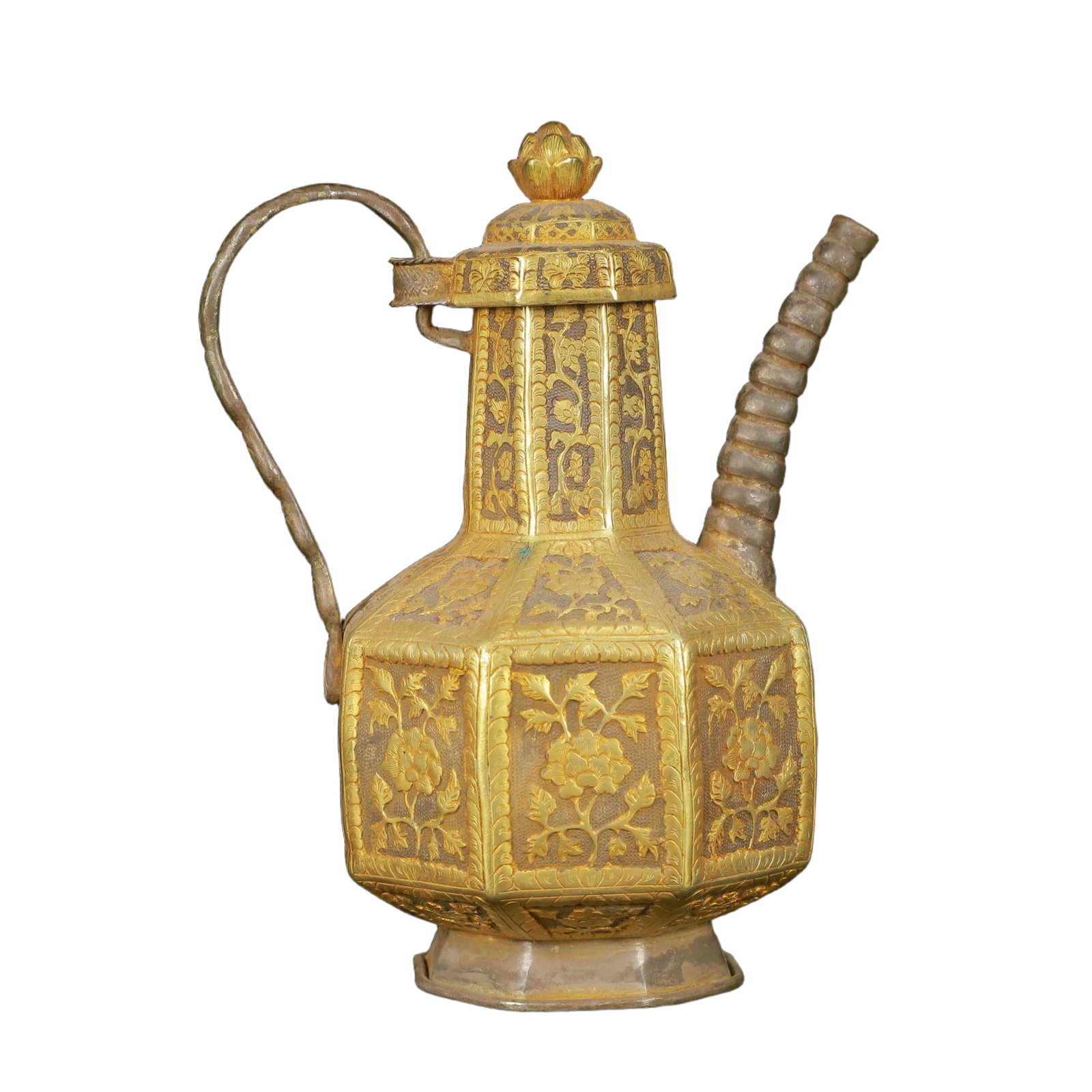 An Exquisite Gilt Silver Lotus Pattern Ewer: An Exquisite Gilt Silver Lotus Pattern Ewer,Tang Dynasty,China,Zhenguan Four-Character Mark,Size:5.1inx3.5inx6.3in,Weight:700g 银鎏金缠枝莲纹执壶,