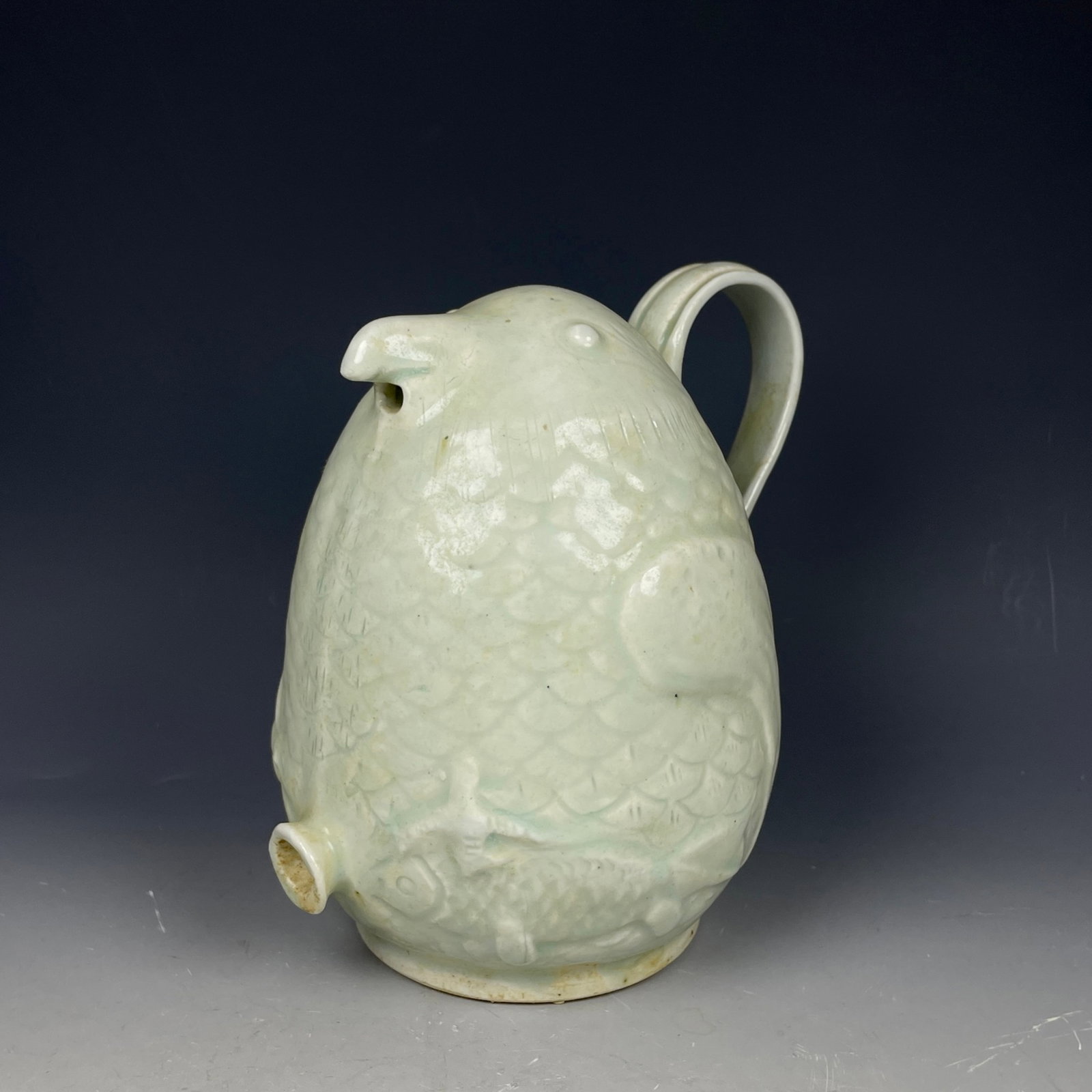 An Exquisite Hutian yao Shadow Blue Glazed Eagle Pattern Teapot - 2