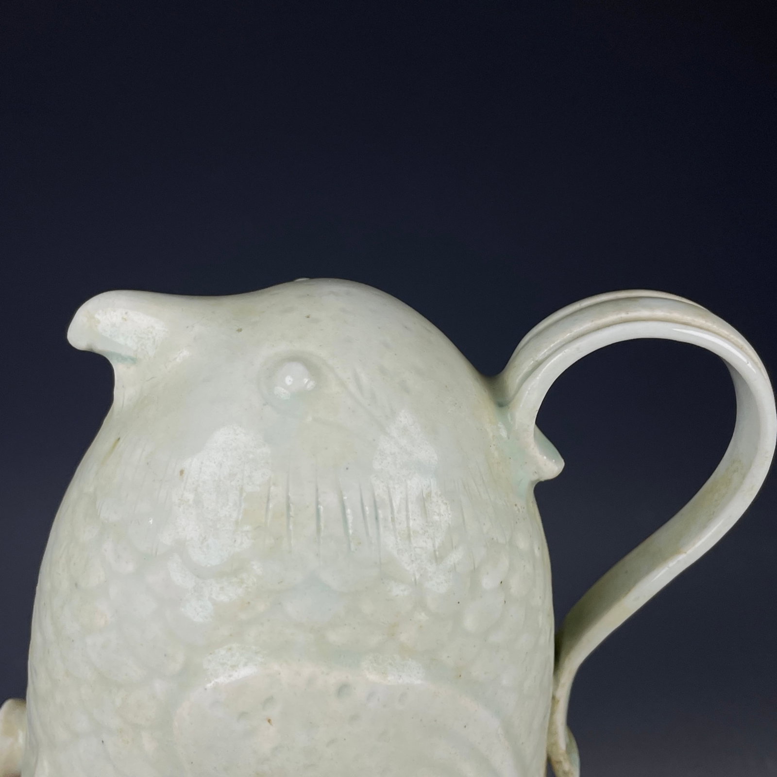 An Exquisite Hutian yao Shadow Blue Glazed Eagle Pattern Teapot - 7