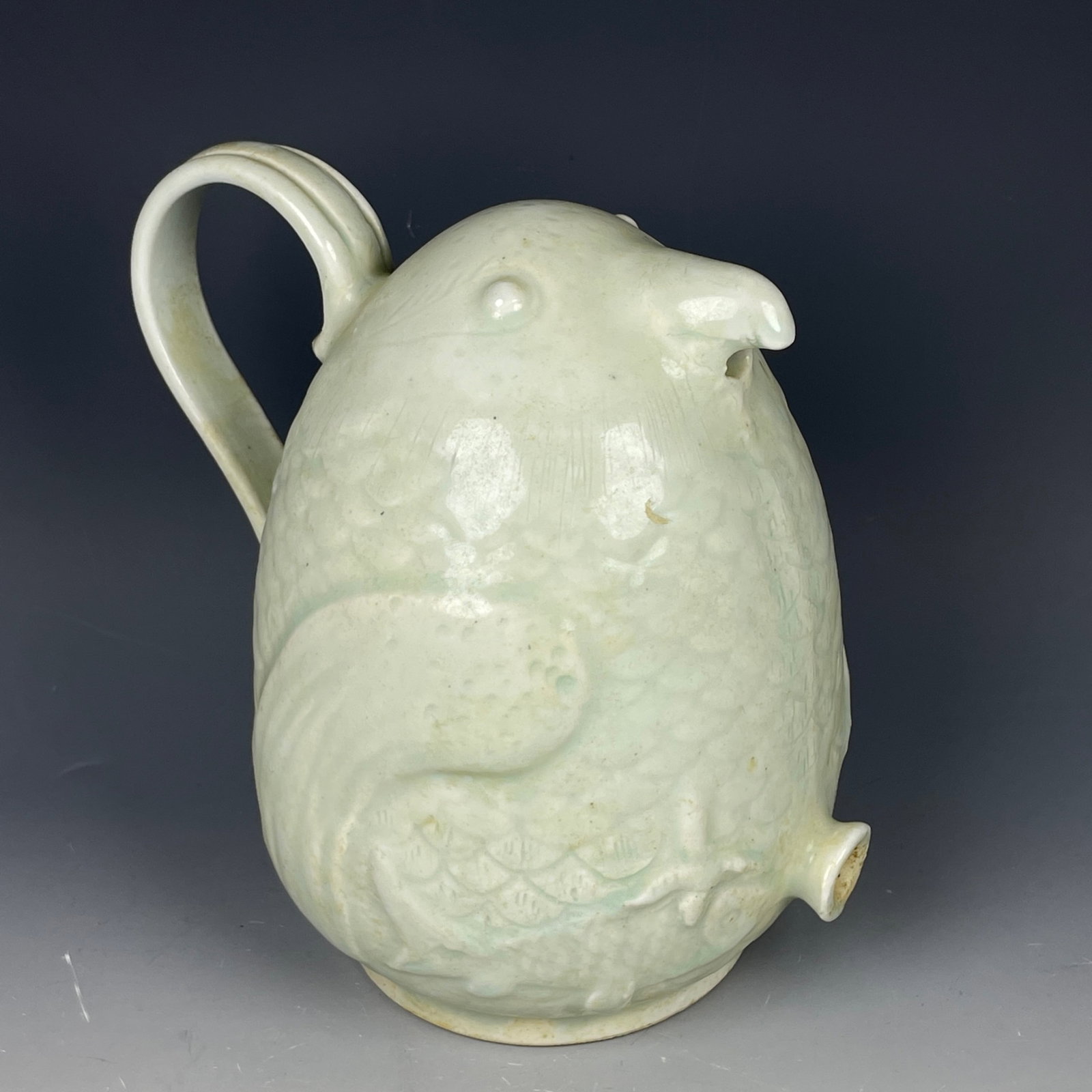An Exquisite Hutian yao Shadow Blue Glazed Eagle Pattern Teapot - 9
