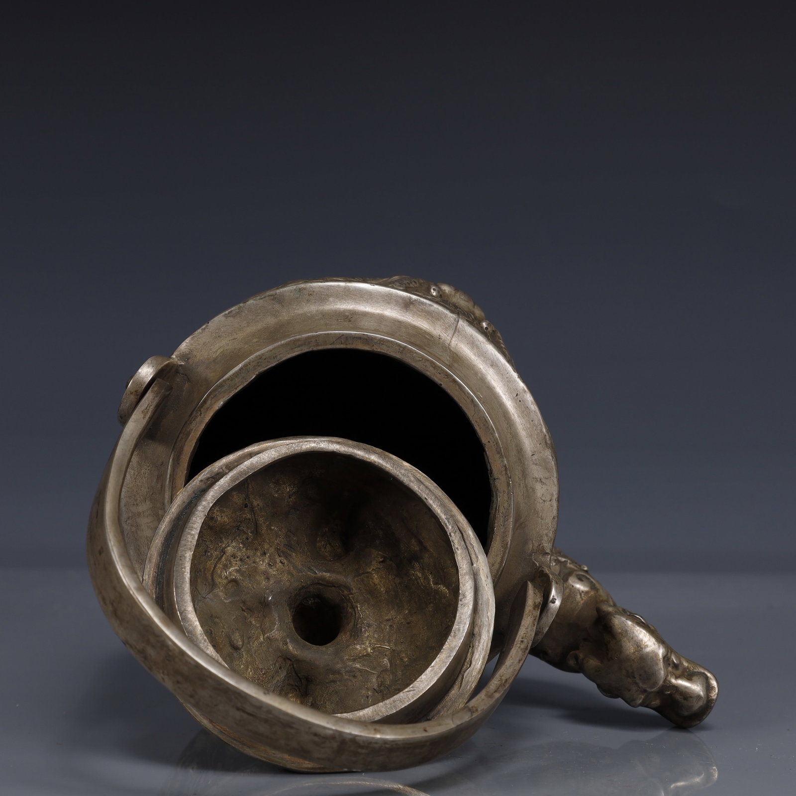 An Exquisite Silver-Plated Bronze Dragon Pattern Ewer - 12