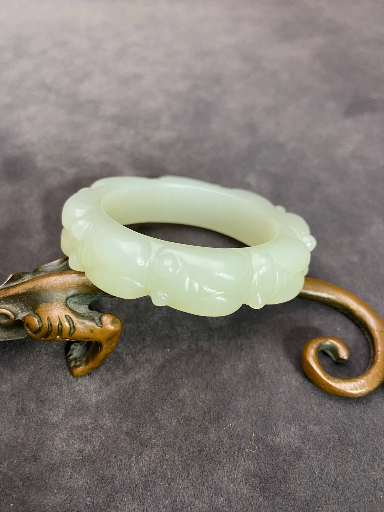 An Exquisite White Jade Cicada Pattern Pendant - 2