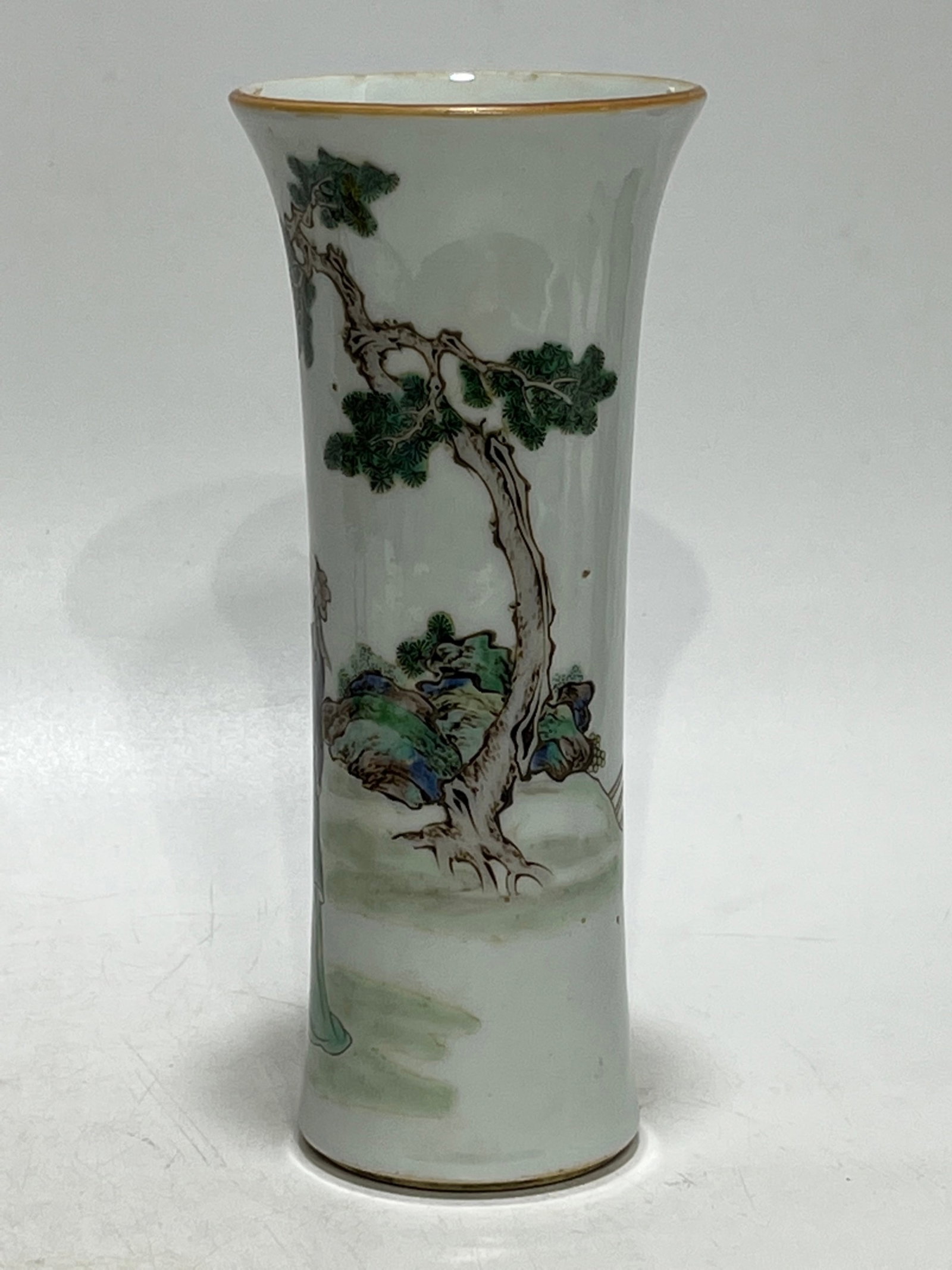 An Exquisite Wucai Figure Pattern Vase - 4