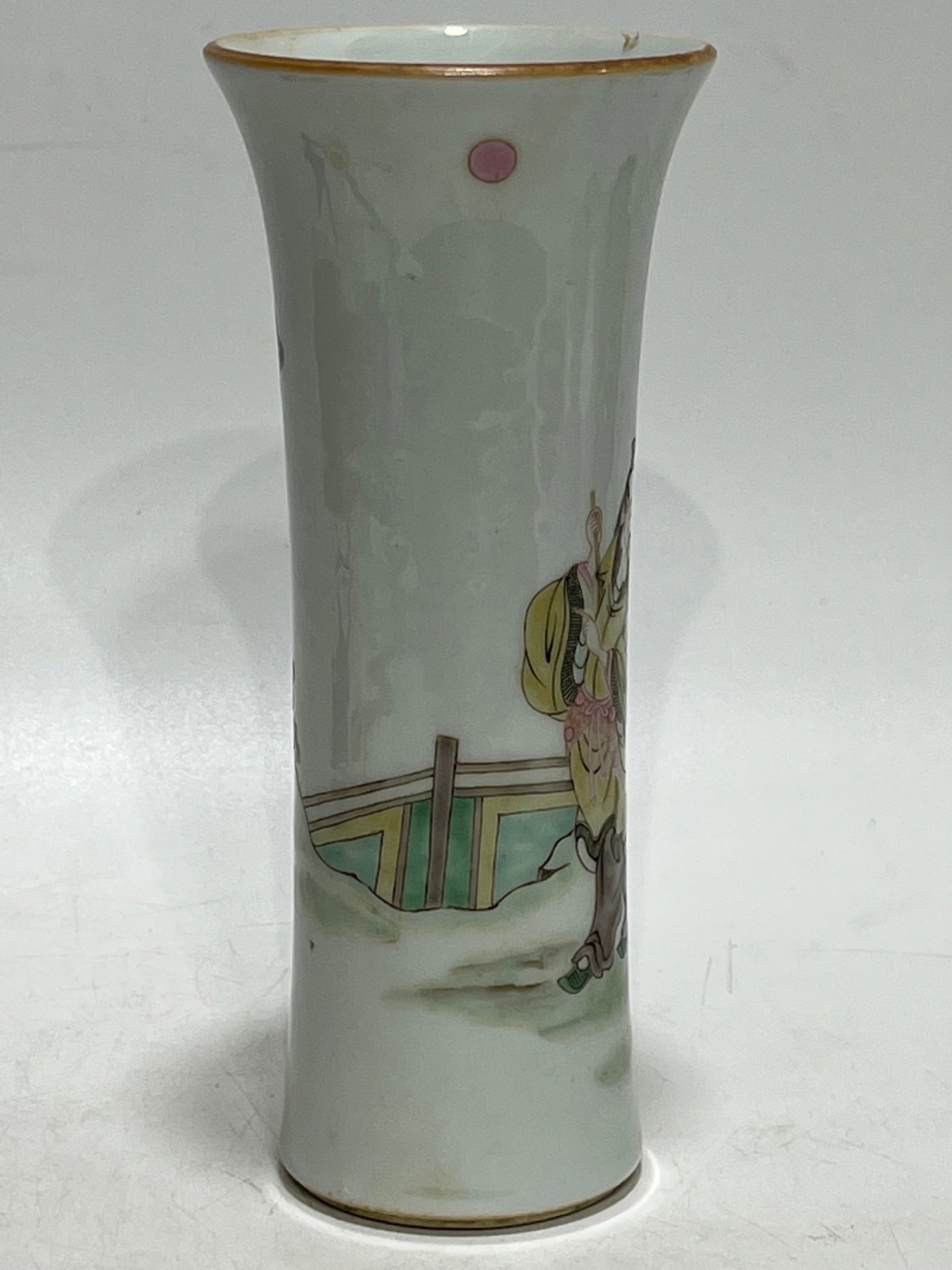 An Exquisite Wucai Figure Pattern Vase - 6