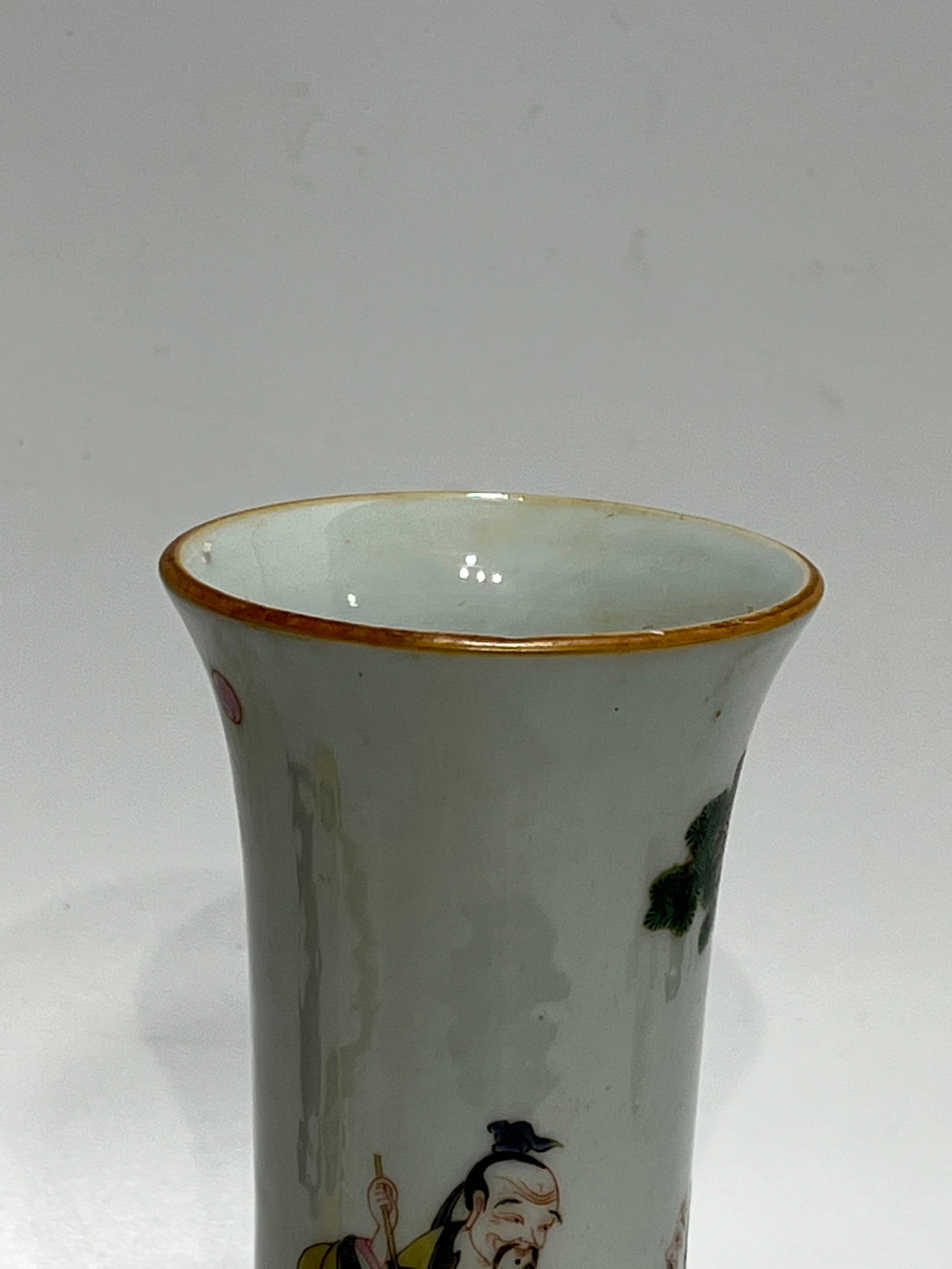 An Exquisite Wucai Figure Pattern Vase - 8