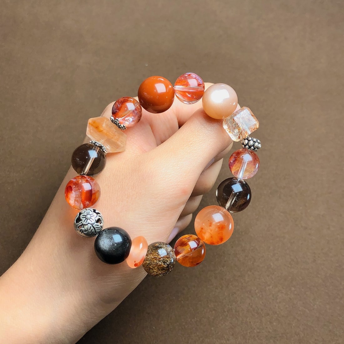 An Exquisite Multi-Gem Bracelets - 2