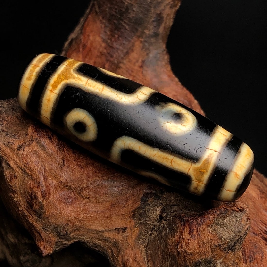 An Exquisite Dzi Bead Pendant - 2
