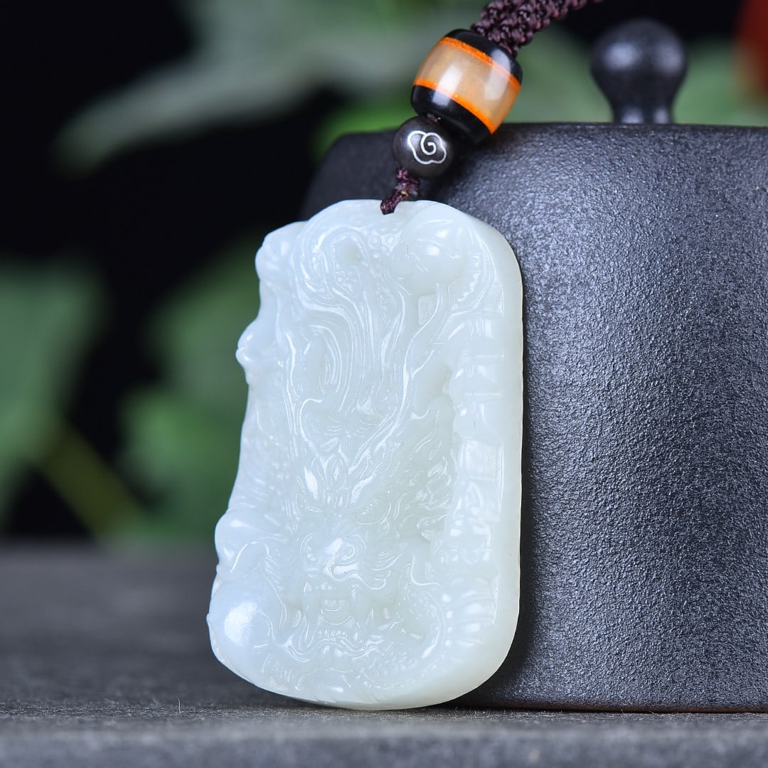 An Exquisite White Jade Dragon Pattern Pendant - 3