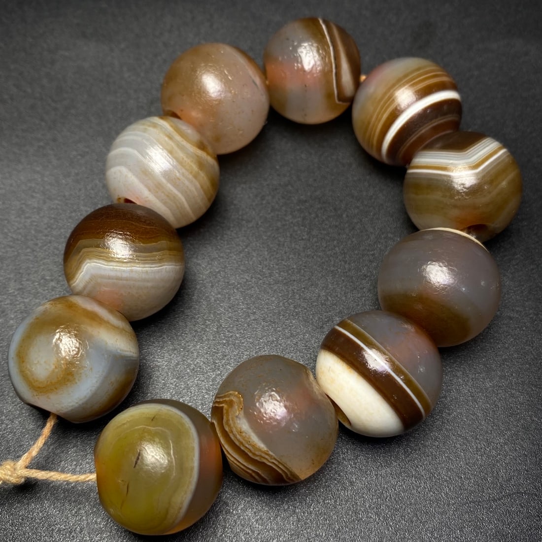 A Precious Agate Bracelets - 3