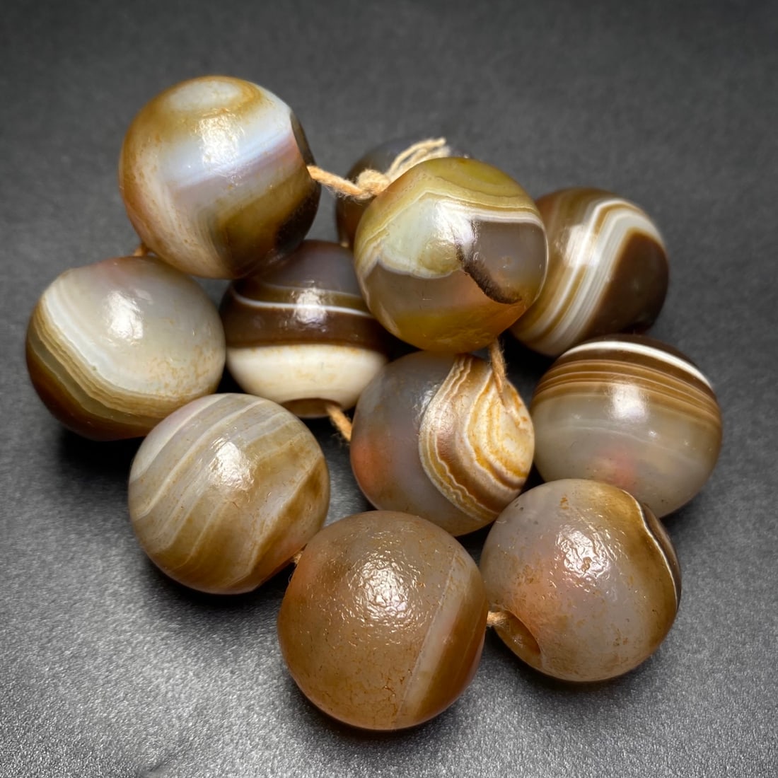 A Precious Agate Bracelets - 6