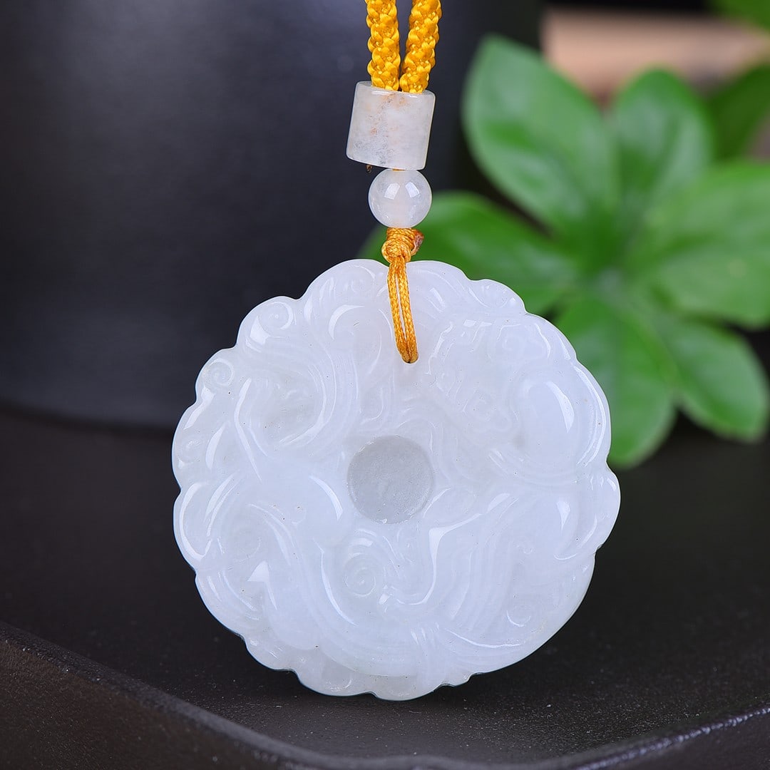An Exquisite Jadeite Dragon Pattern Pendant - 2