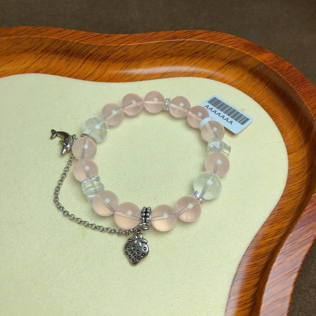 An Exquisite Crystal Bracelet: An Exquisite Crystal Bracelet,Size:0.4in,0.5in,Weight:37.2g 水晶手串