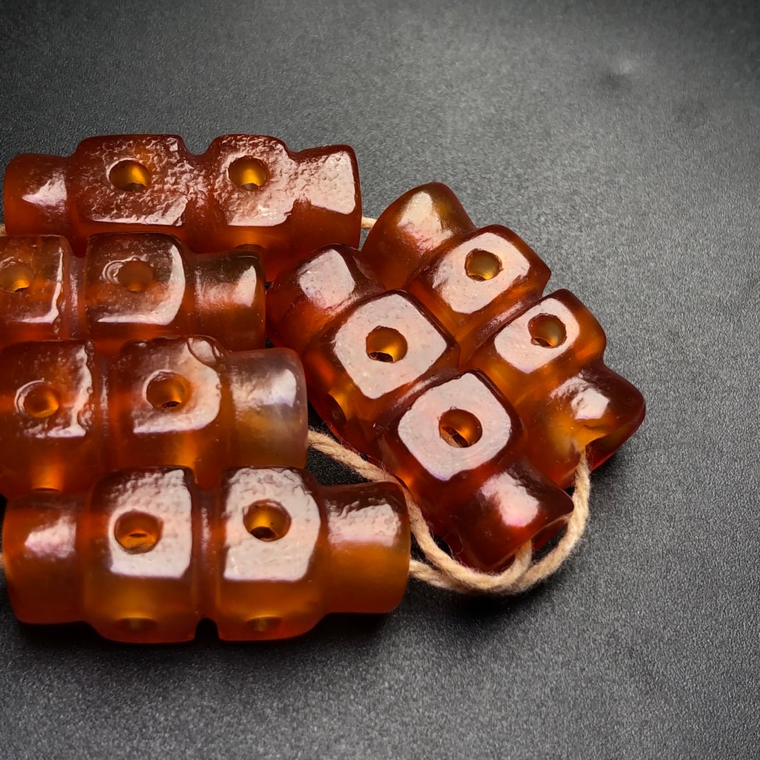 A Precious Agate Bracelets - 8