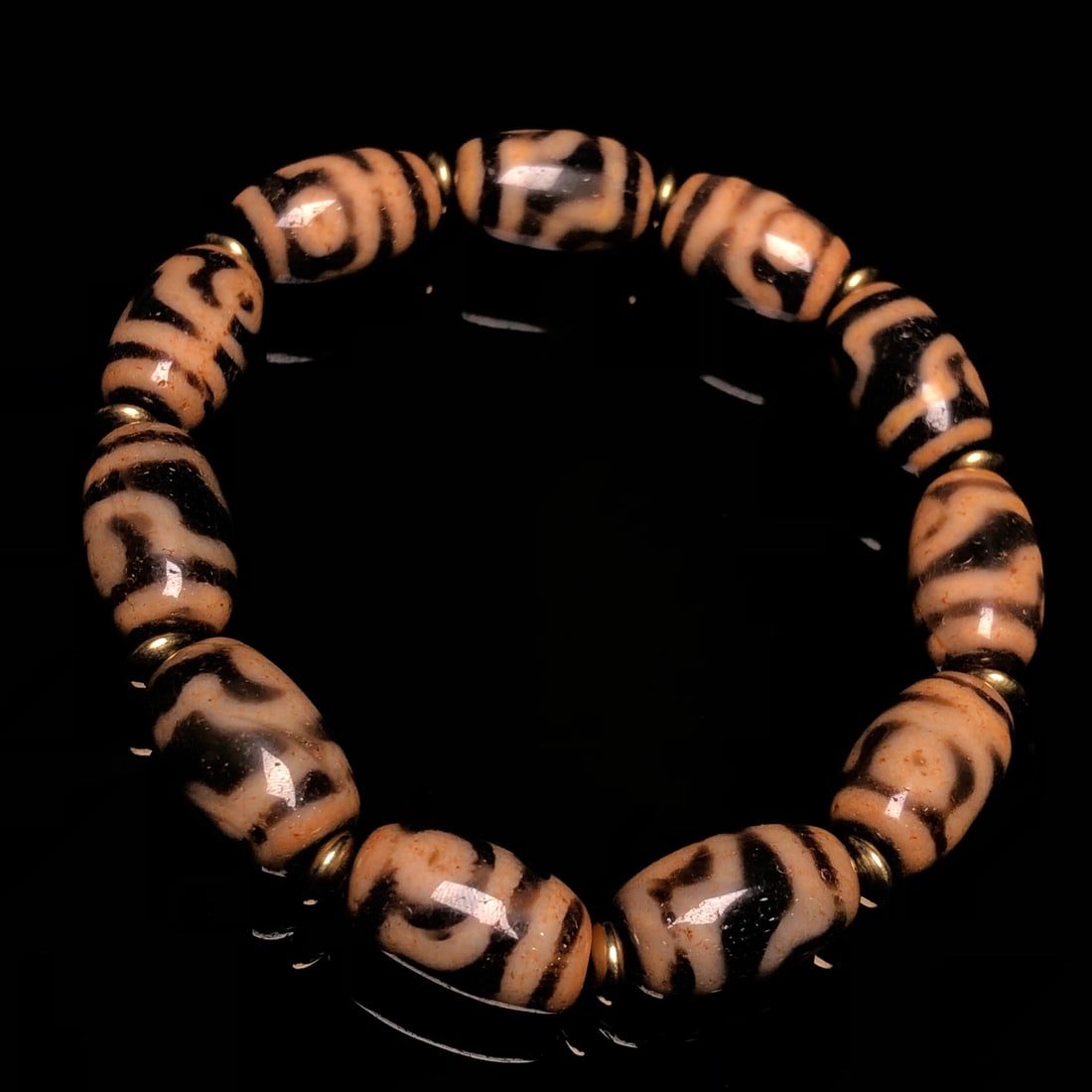 An Exquisite Dzi Bead Bracelet - 2