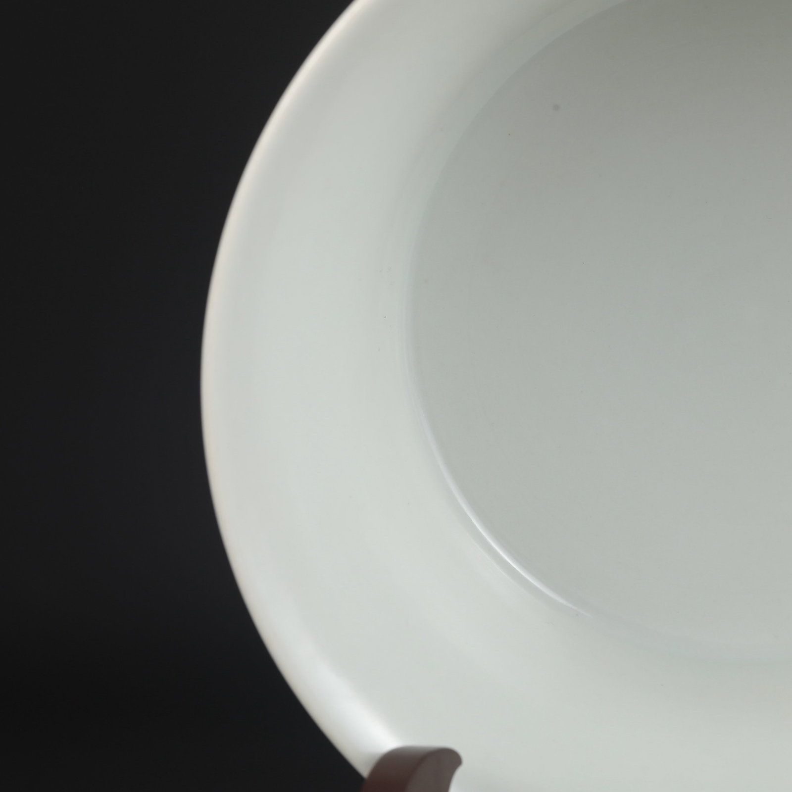 An Exquisite Ruby red-Glazed Cover Bowl - 4