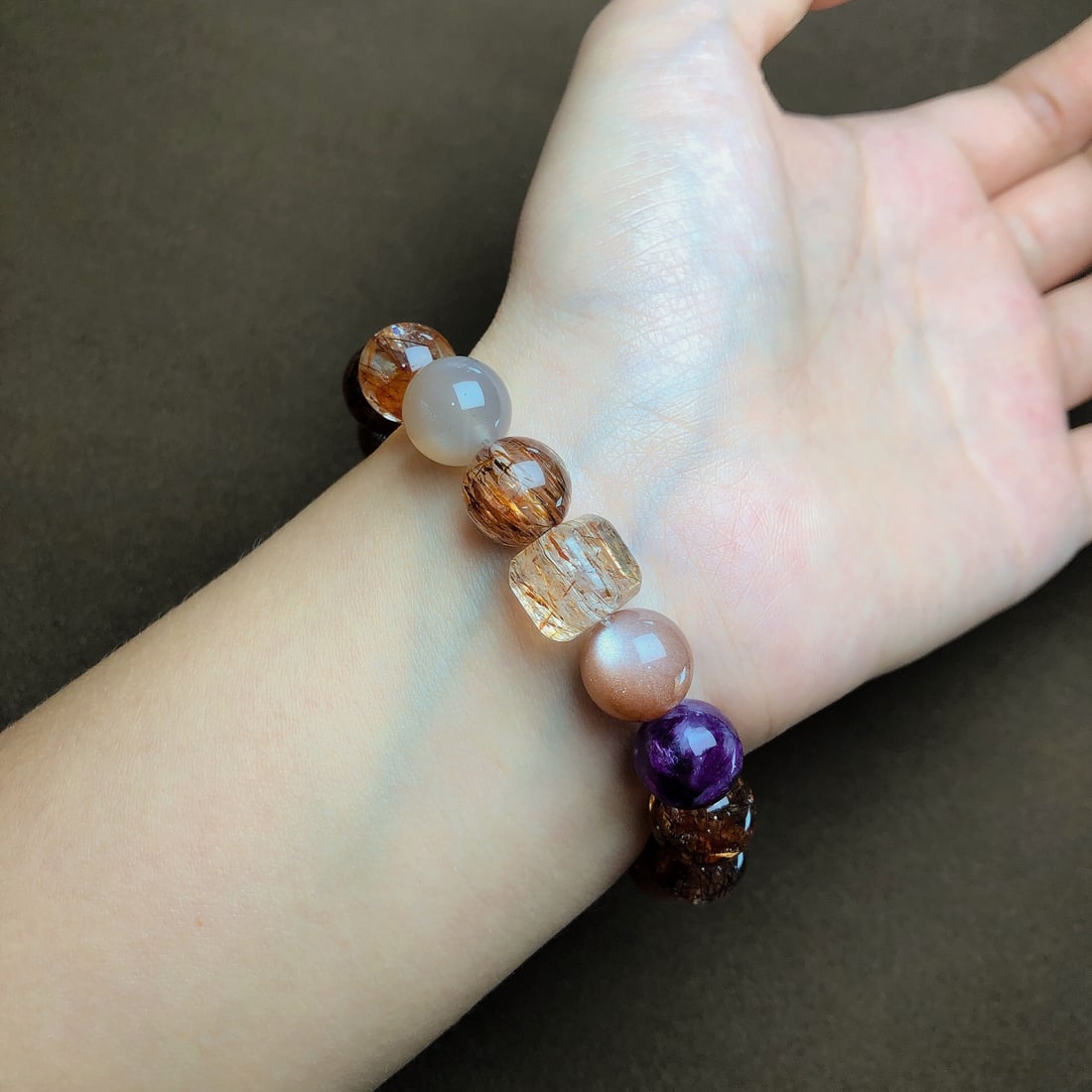 An Exquisite Crystal Bracelets - 5