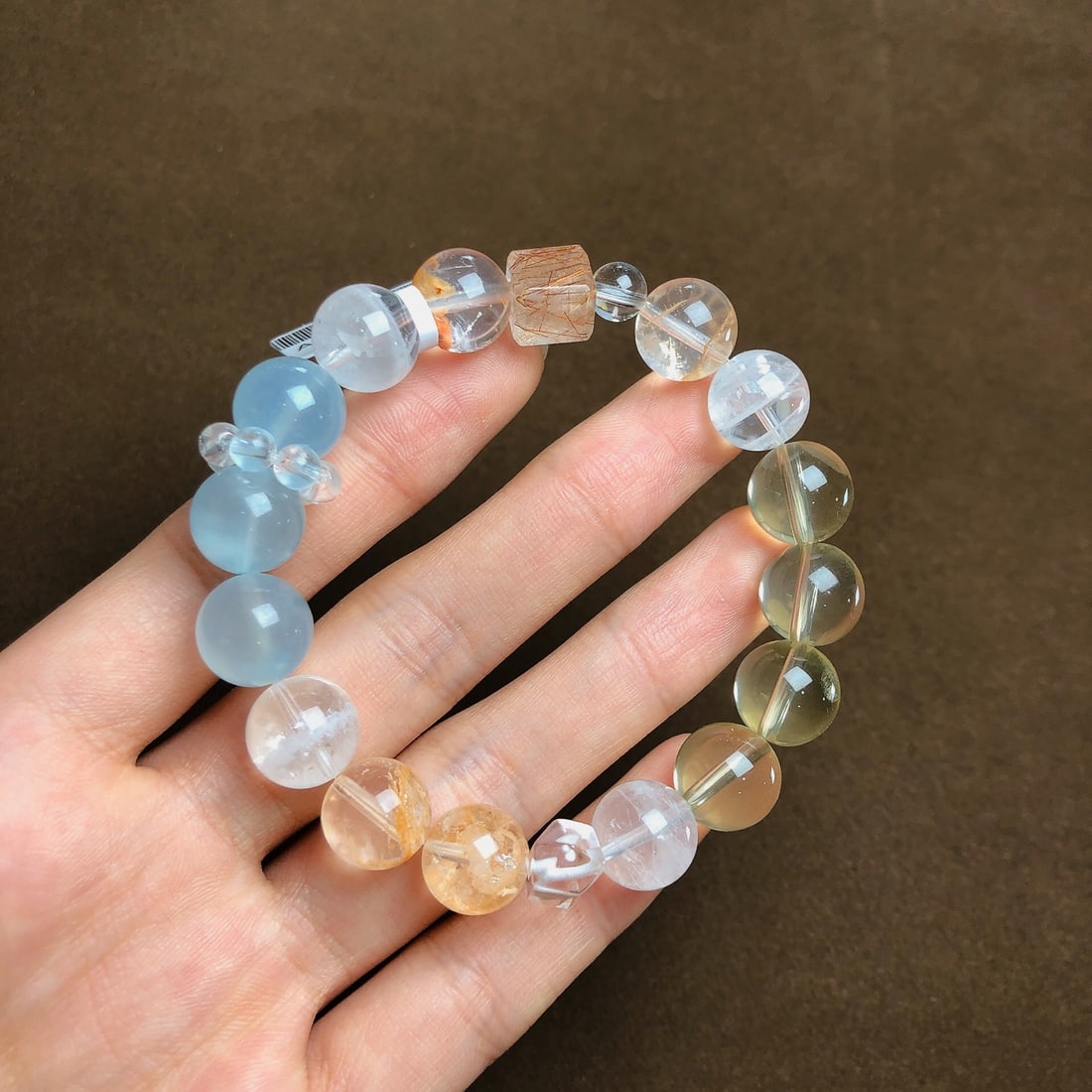 An Exquisite Crystal Aquamarine Bracelets: An Exquisite Crystal Aquamarine Bracelets,Size:0.4in,0.4in,Weight:34.4g 水晶海蓝宝手串