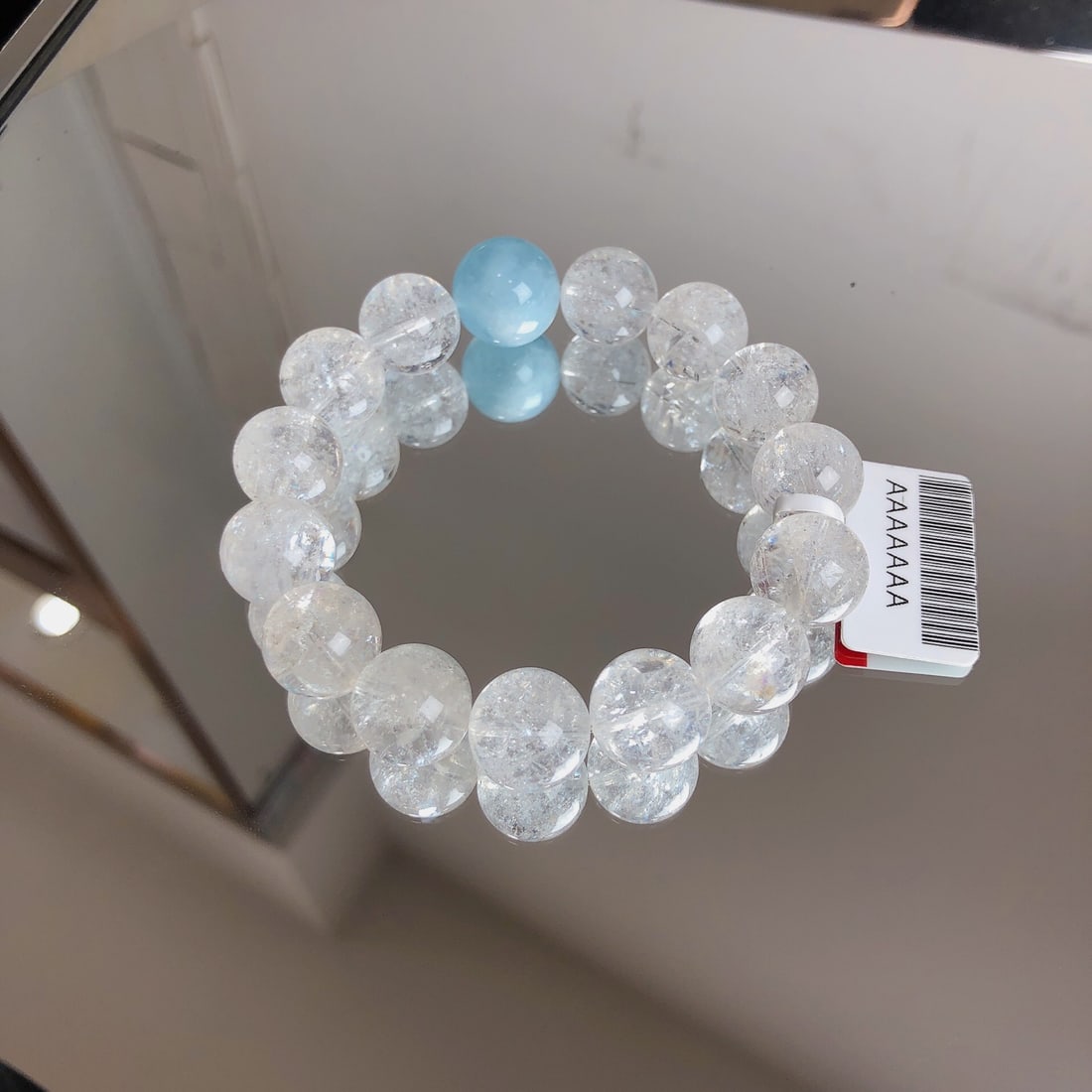 An Exquisite Crystal Bracelet - 2