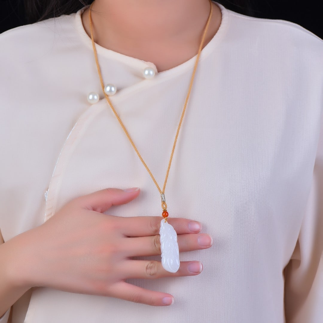 An Exquisite White Jade Pendant (1 of 6)