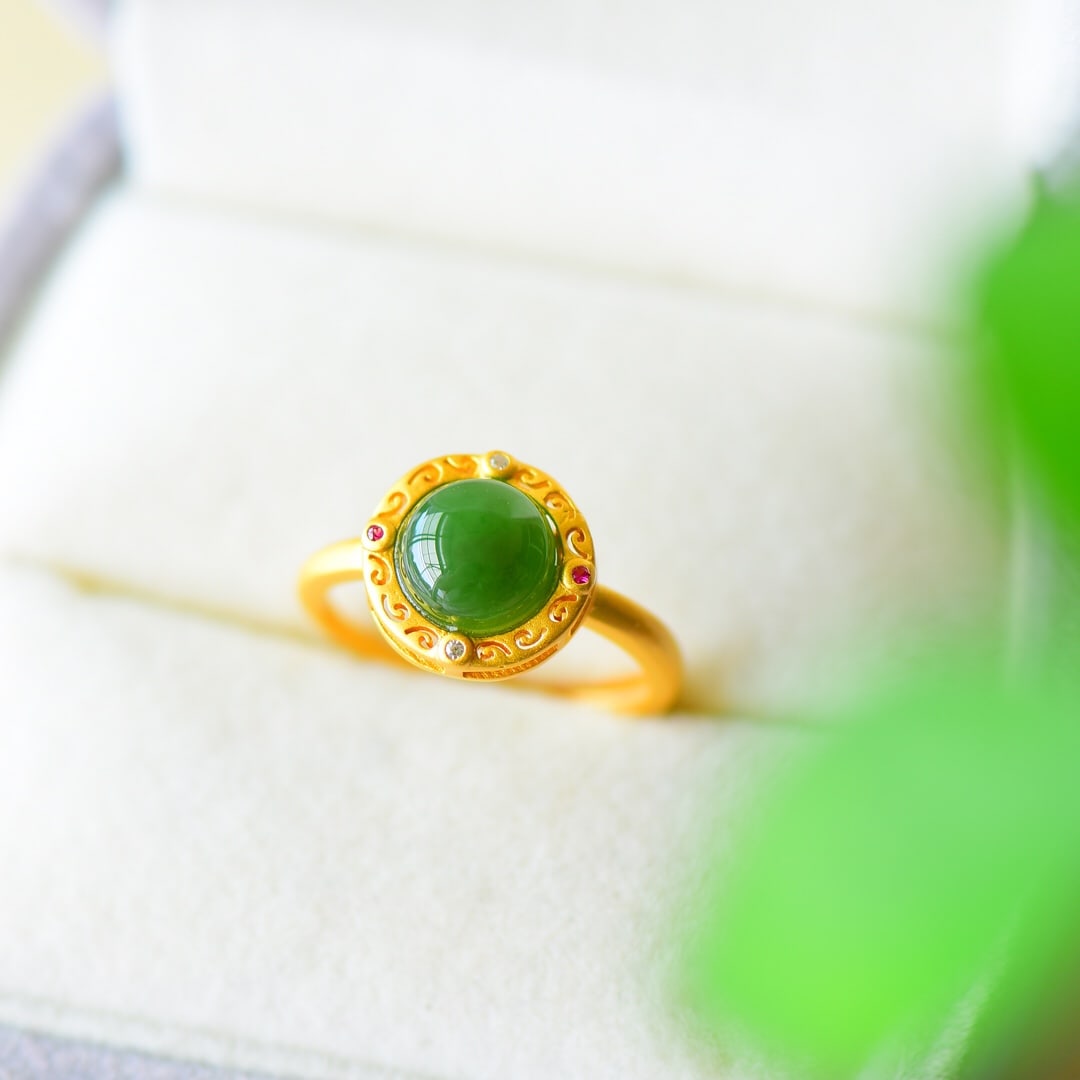 An Exquisite Sterling Silver-Gold Plated Inlaid Jasper Ring,Inlaid Diamond: An Exquisite Sterling Silver-Gold Plated Inlaid Jasper Ring,Inlaid Diamond,Size:0.5inx0.5in 纯银镀金镶碧玉戒指,嵌钻石