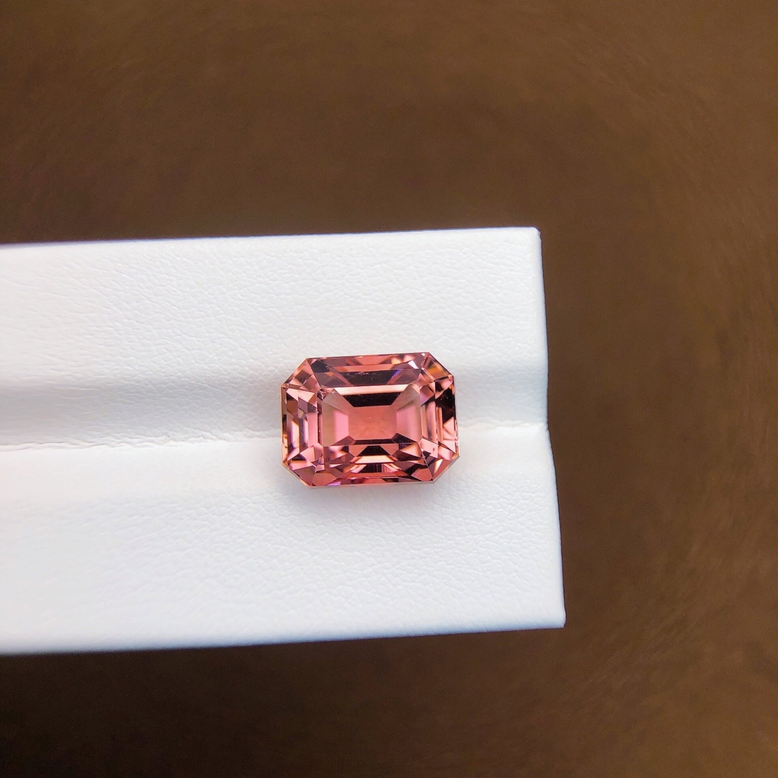8.09Ctw Natural Tourmaline Loose: 8.09Ctw Natural Tourmaline Loose,Size:0.5inx0.4inx0.3in 8.09Ctw天然碧玺裸石