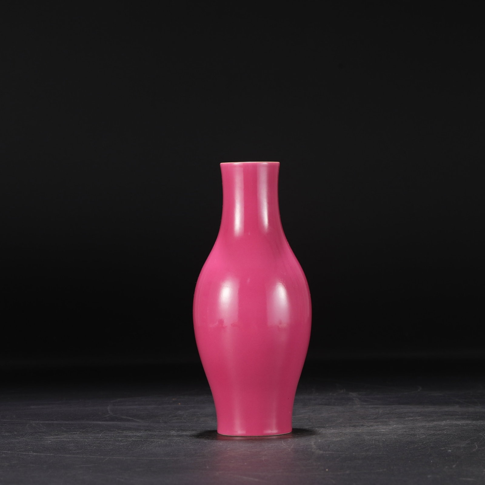 An Exquisite Ruby Red-Glazed Painted Gold Vase - 7