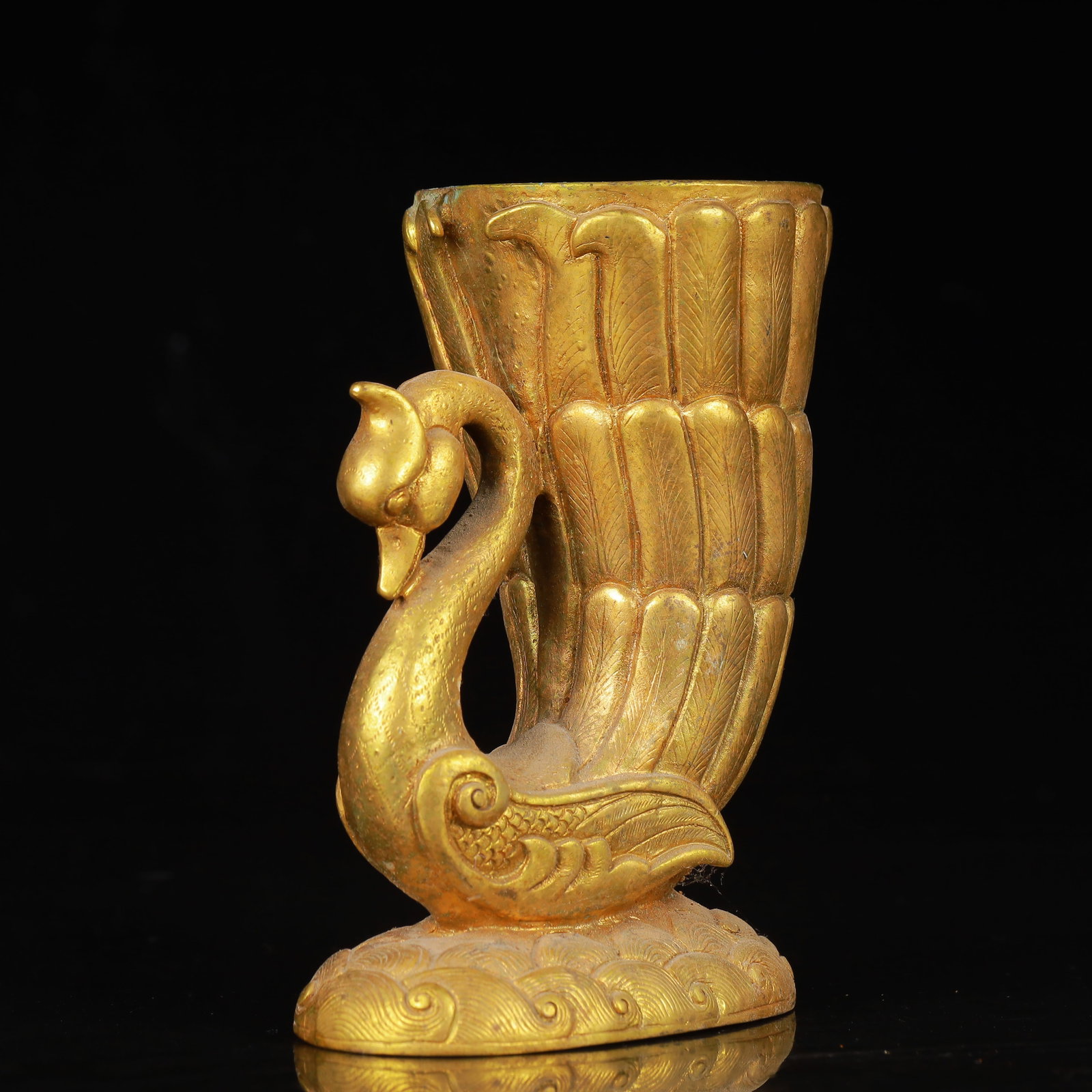 An Exquisite Gilt Bronze Phoenix Cup - 2
